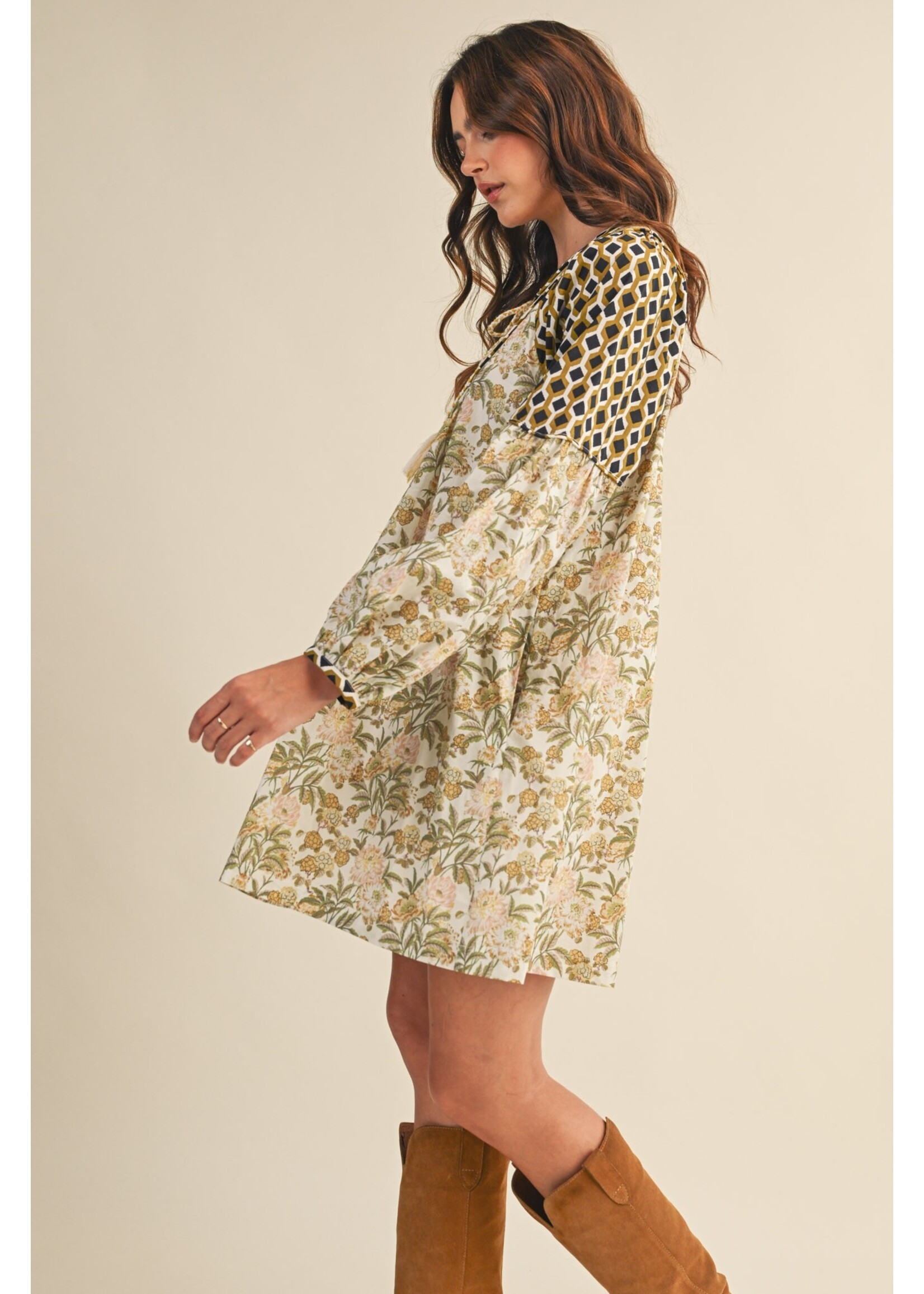 &Merci Floral Contrast Sleeve Mini Dress - MDR4169