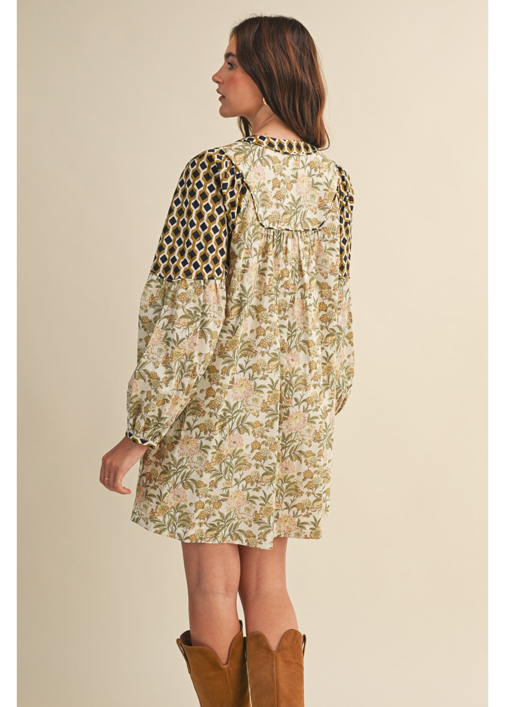 &Merci Floral Contrast Sleeve Mini Dress - MDR4169