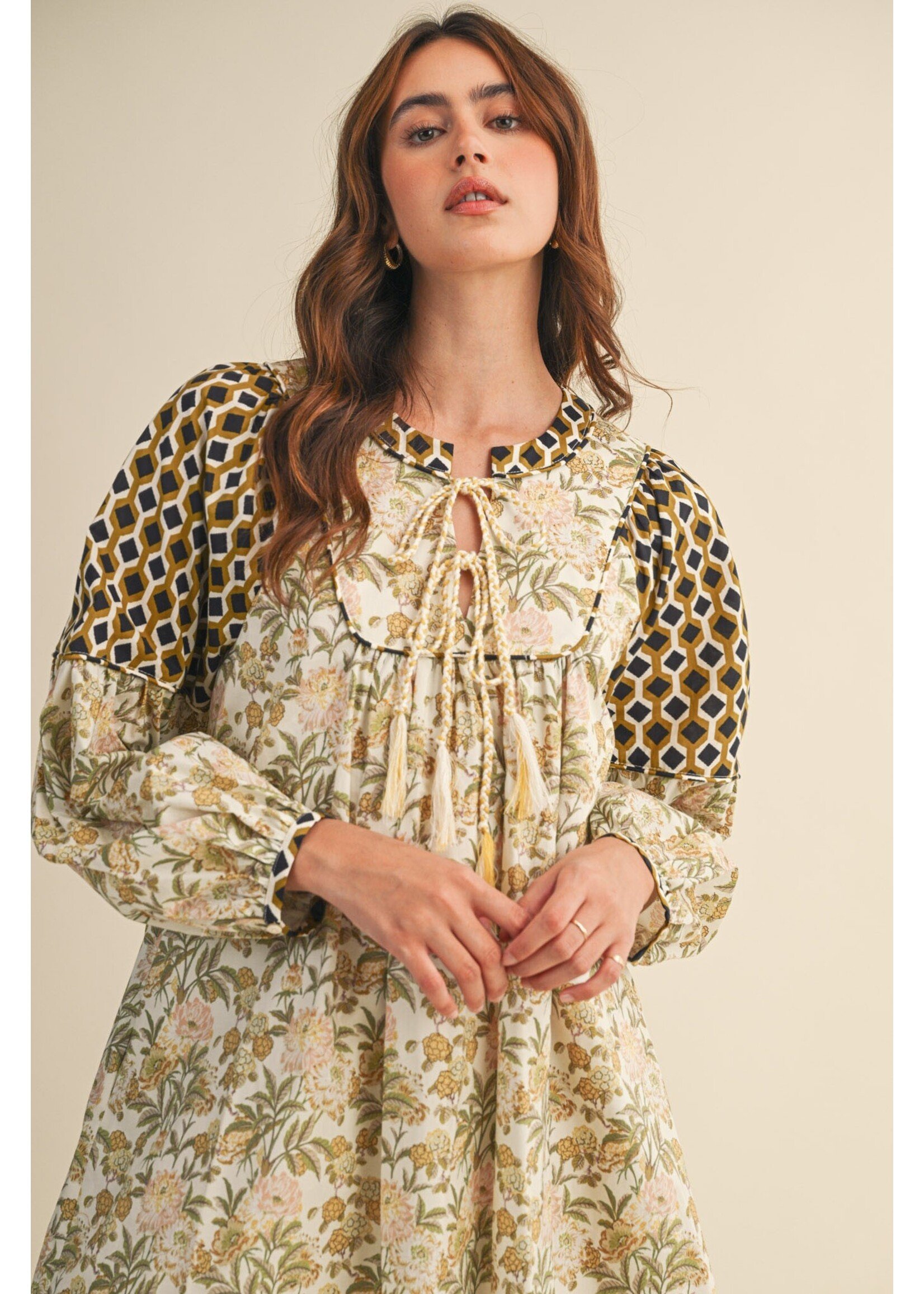 &Merci Floral Contrast Sleeve Mini Dress - MDR4169