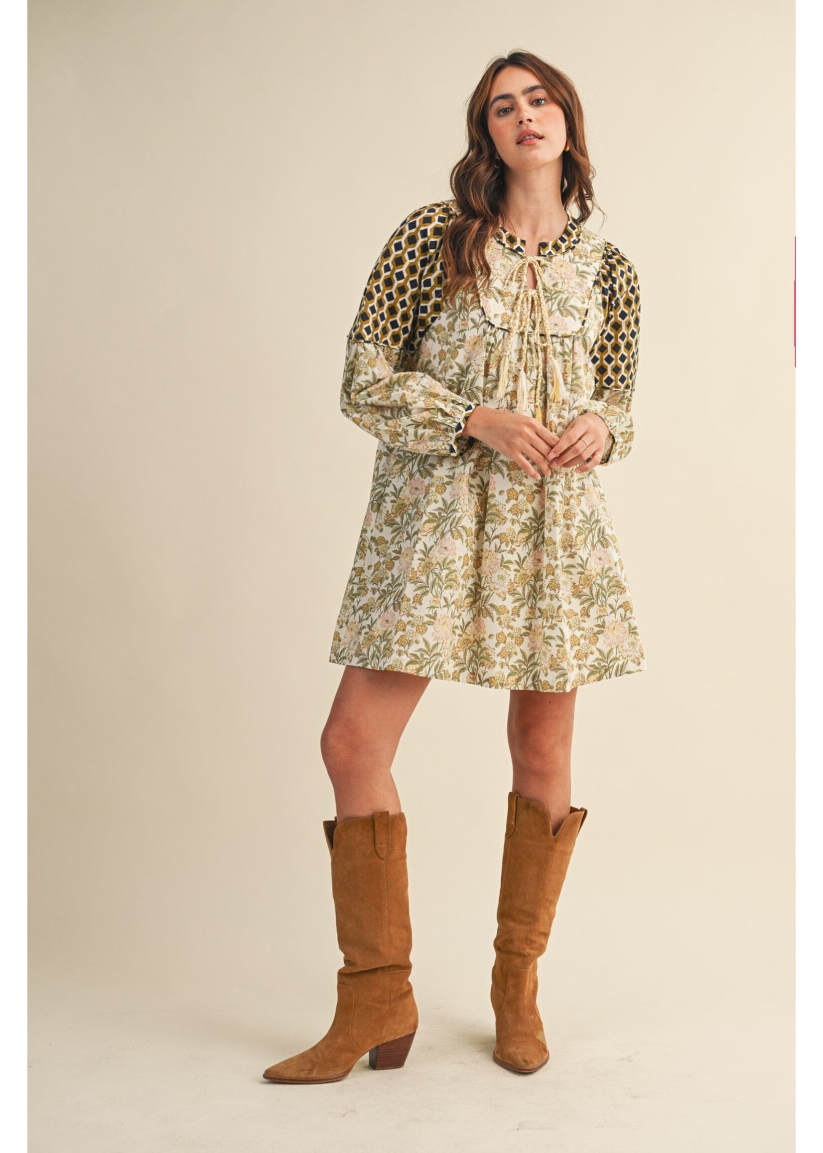 &Merci Floral Contrast Sleeve Mini Dress - MDR4169