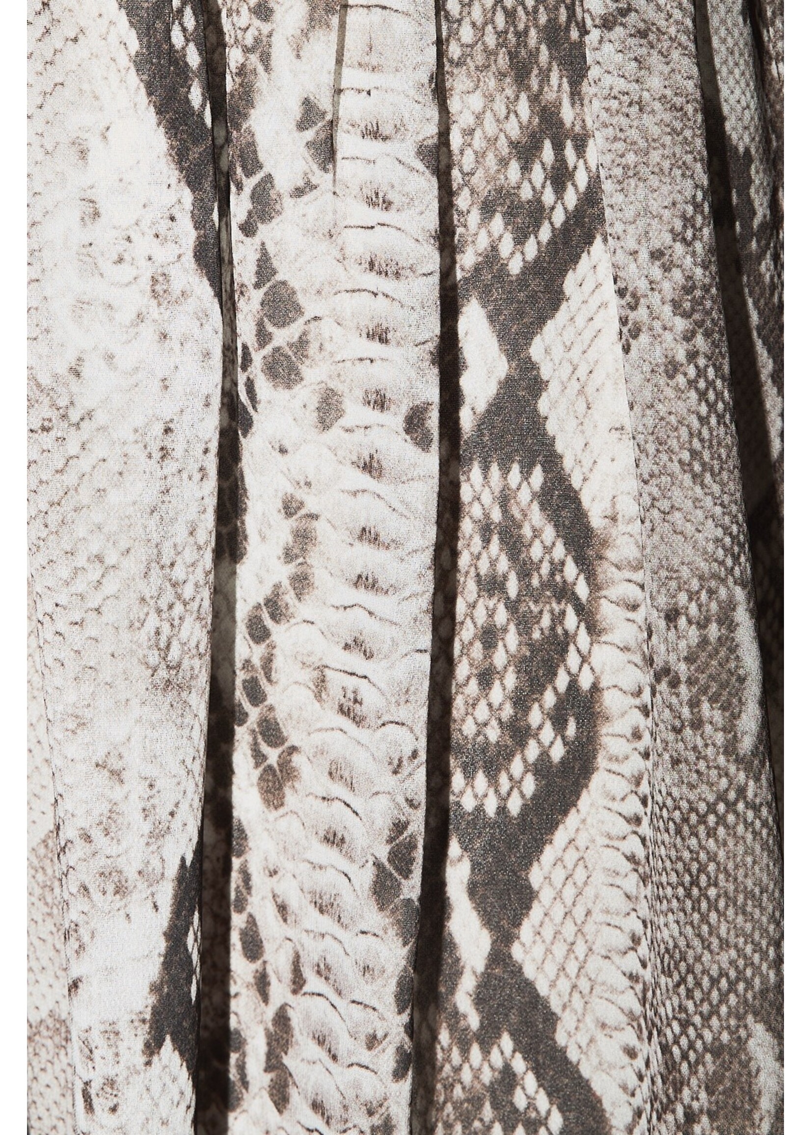 Le Lis Halter Neck V-Line Ruffle Drop Waisted Mini Dress - ID5958