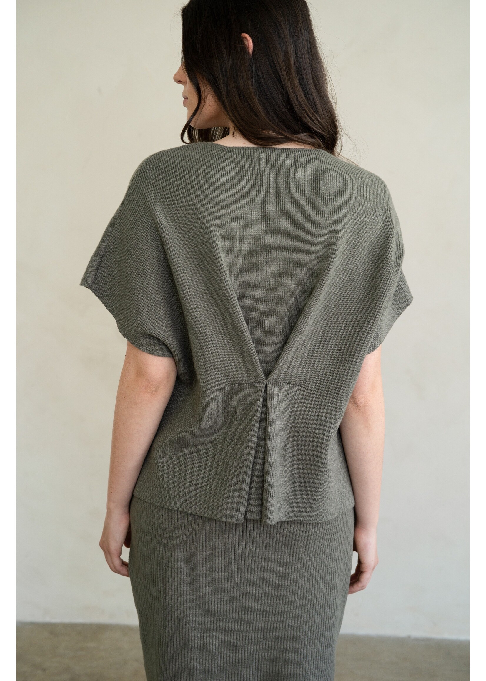 elle grey Hidden Button Closure Sleeveless Sweater Cardigan - 1629EJC