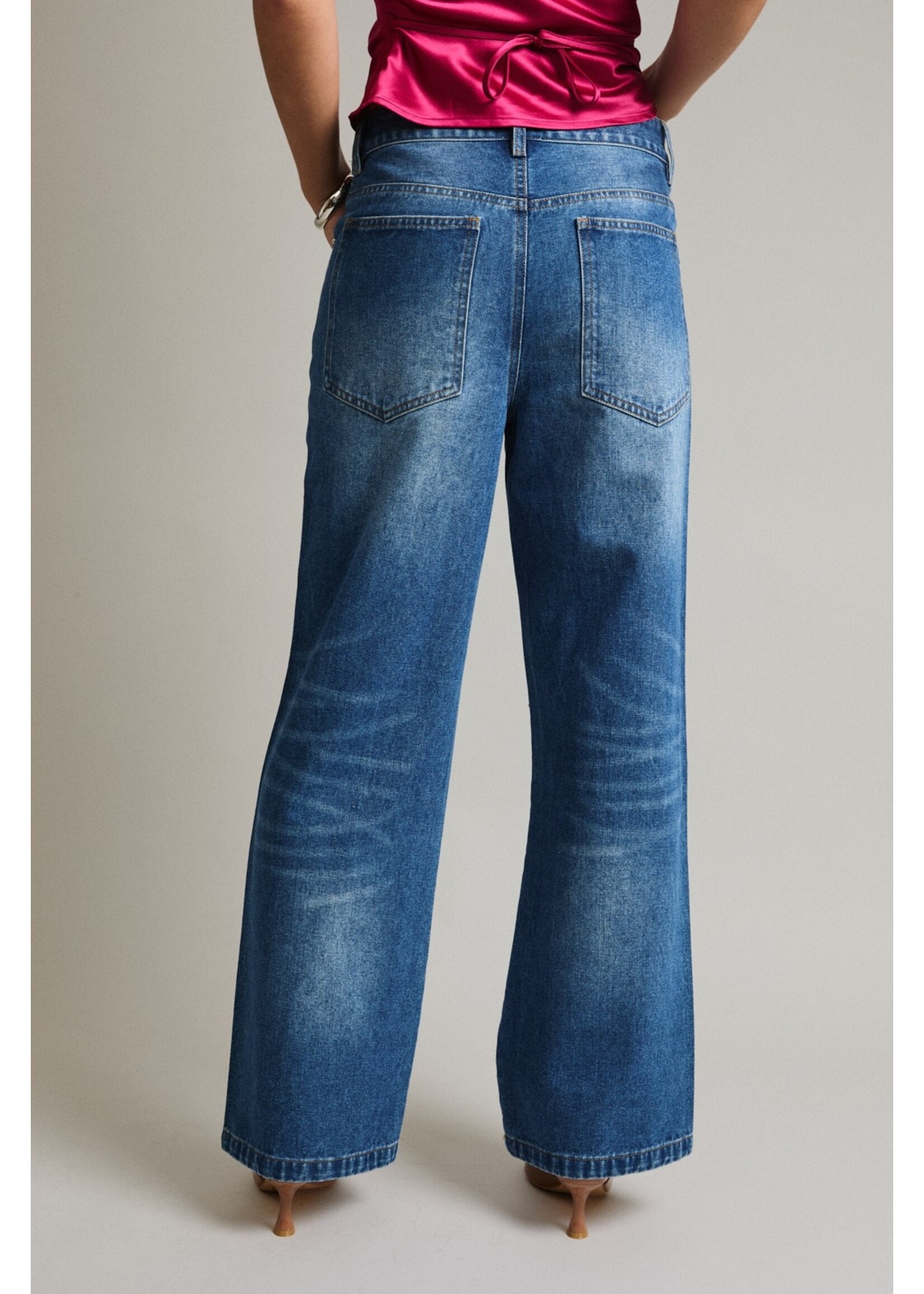 Le Lis Mid-Rise Denim Pants with Stud Detail - PP6653