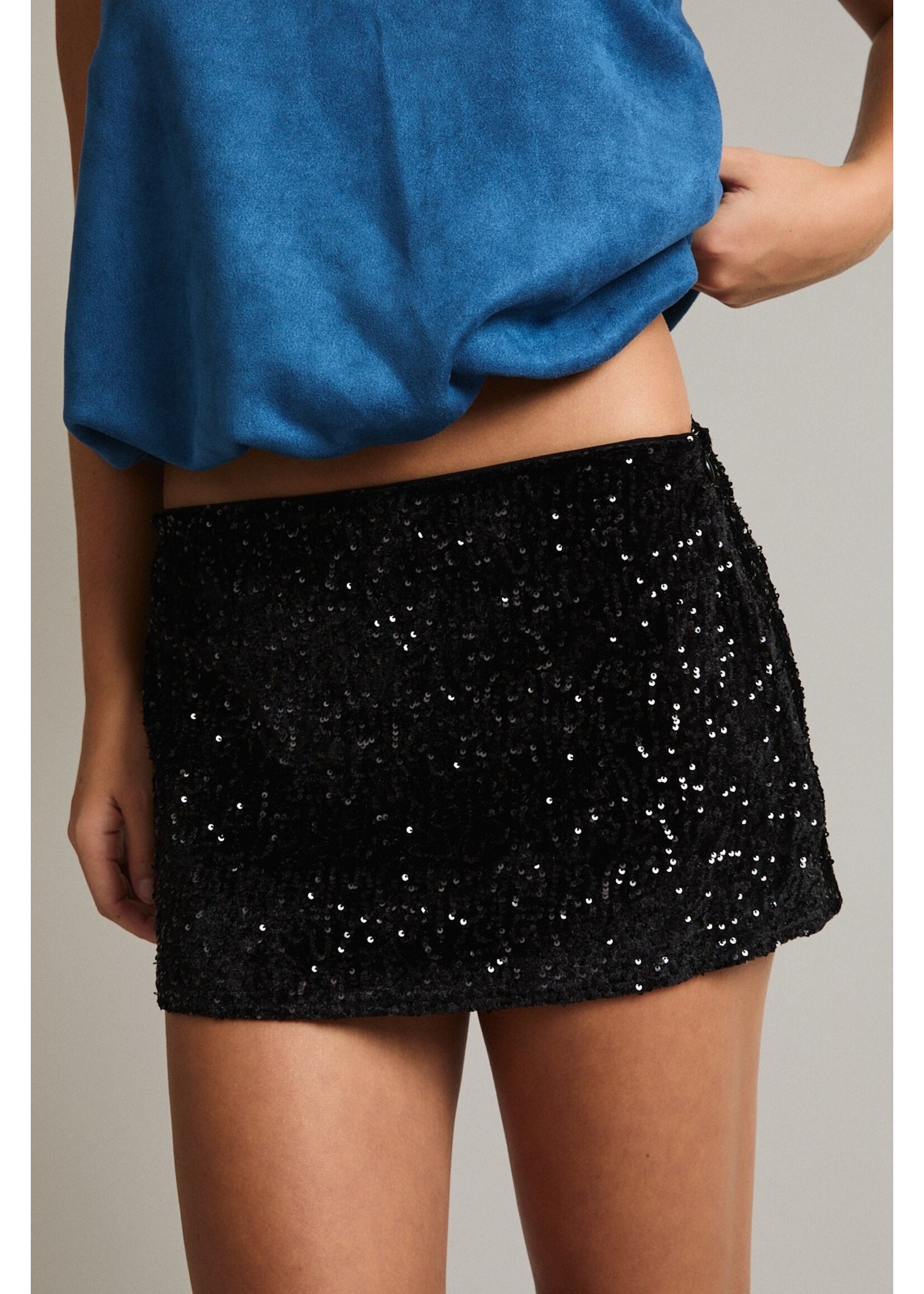 Le Lis Velvet Sequin Lowrise Mini Skirt - PS6646