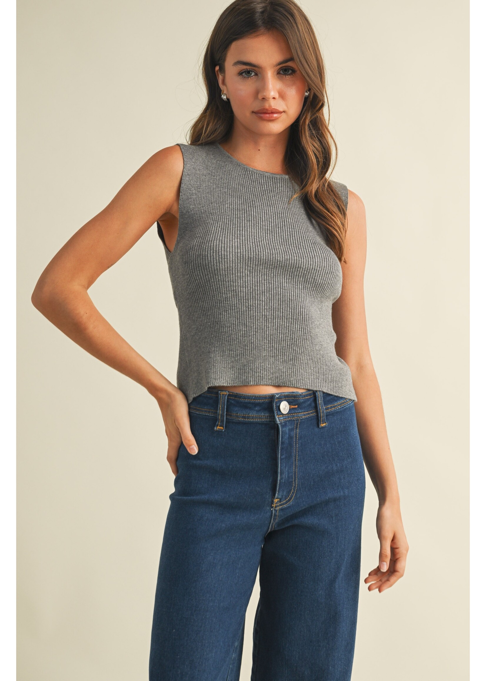 Klesis Sleeveless Knit Top - IT4263