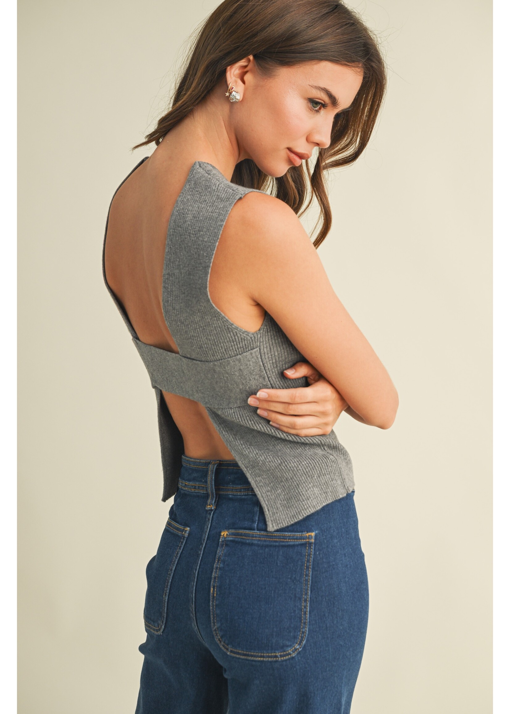 Klesis Sleeveless Knit Top - IT4263