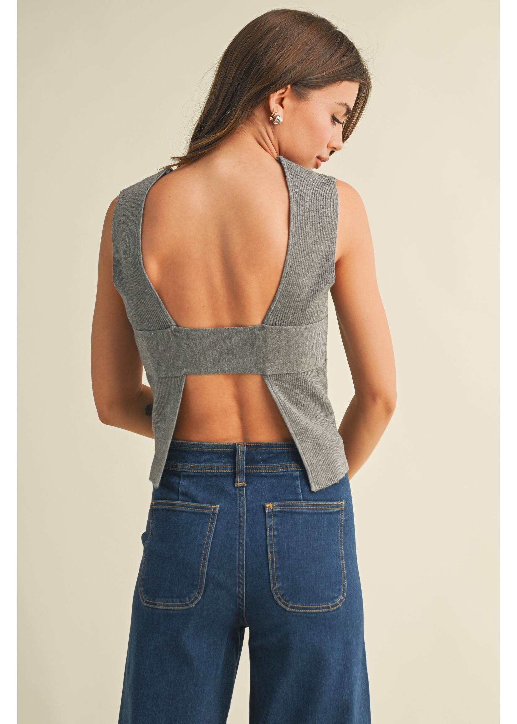 Klesis Sleeveless Knit Top - IT4263