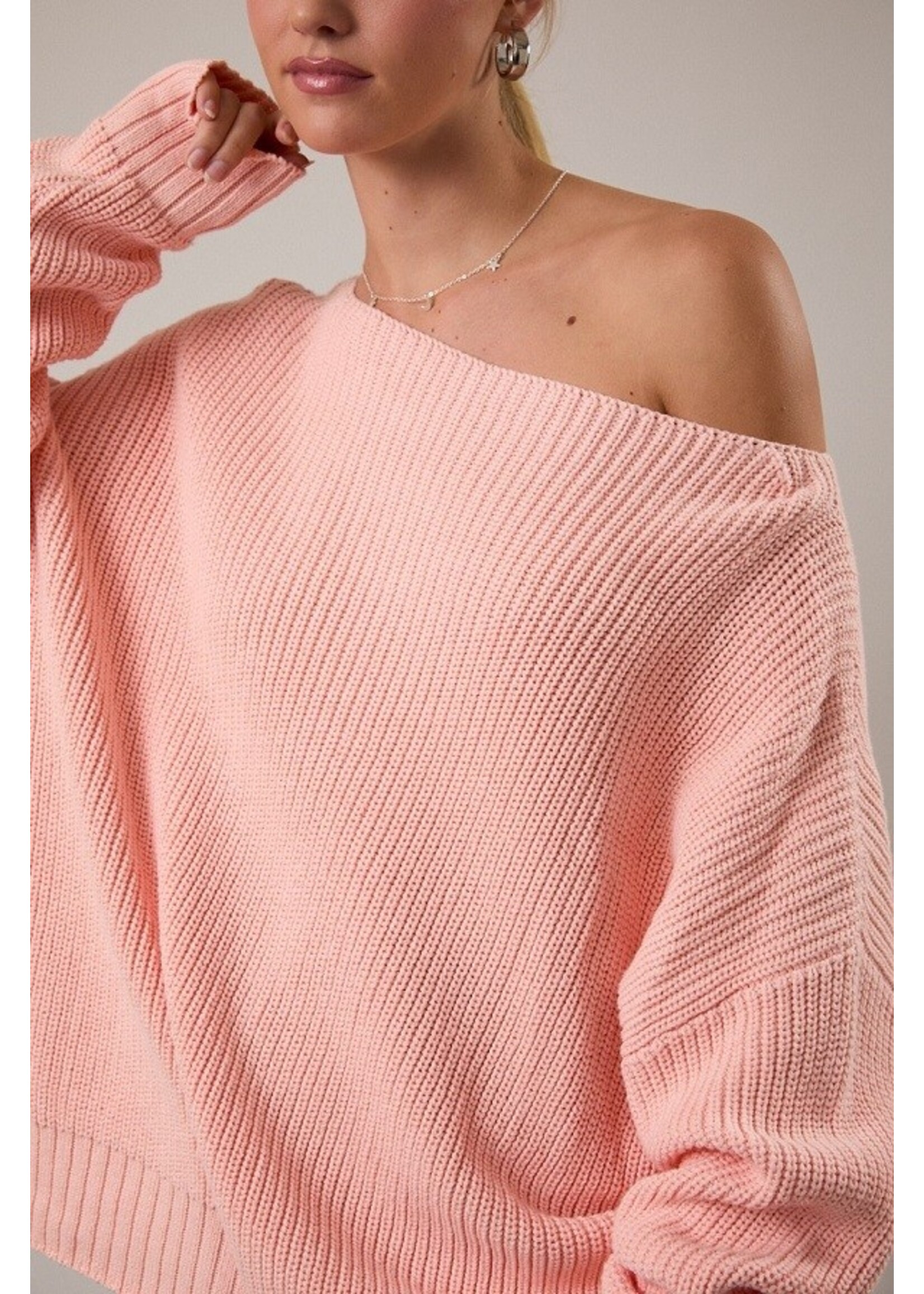 Le Lis Funnel Neck Sweater Top - SWT3368