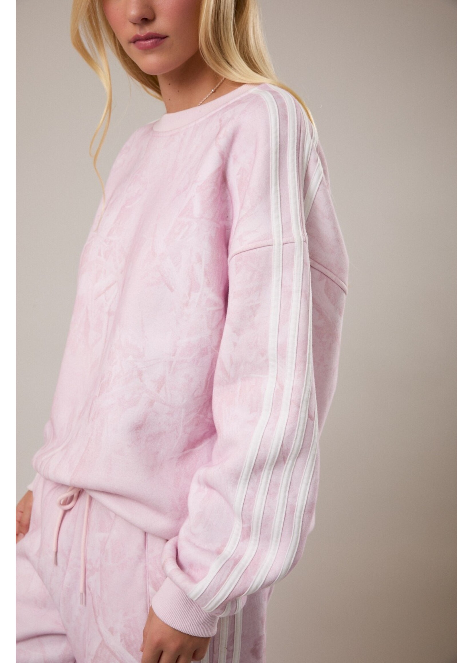 Le Lis Camo Printed Side Stripe Detail Sweatshirt - IT6175