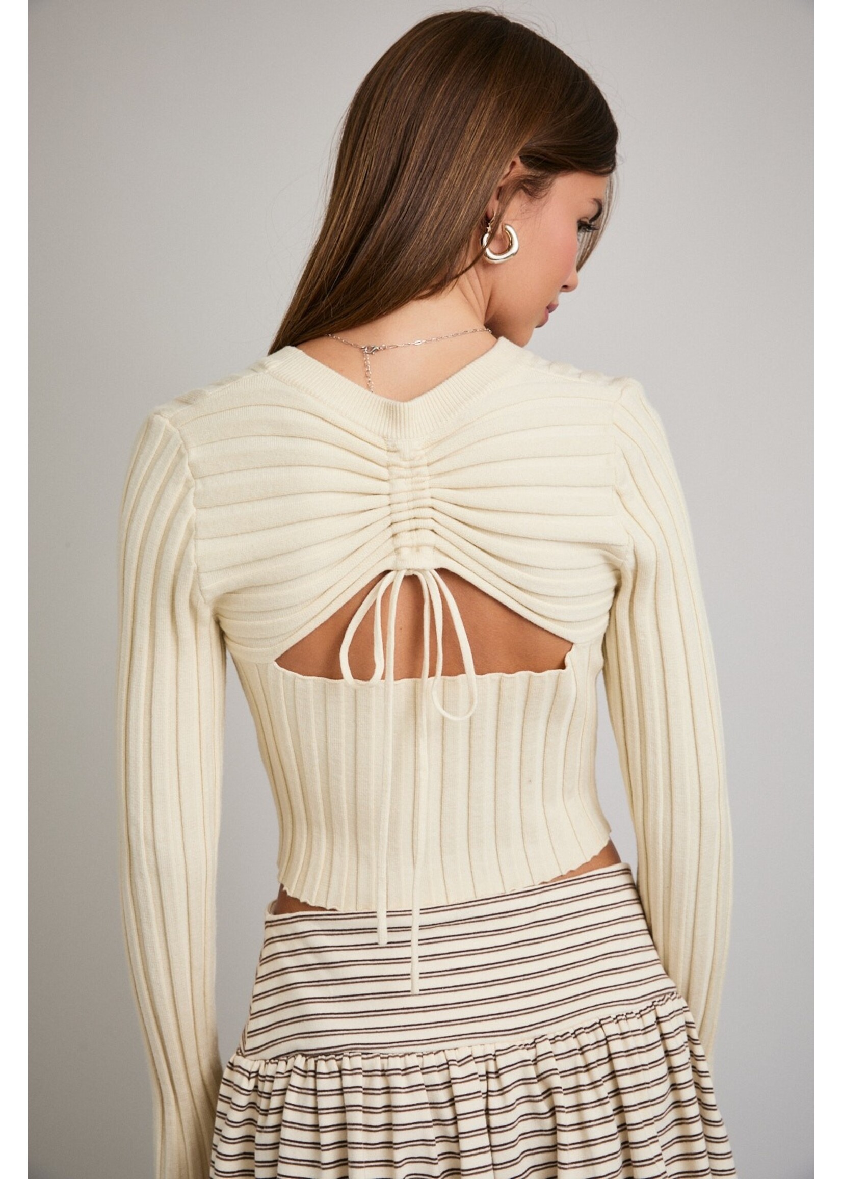 Le Lis Back Shirring Long Sleeve Top - BWT1009