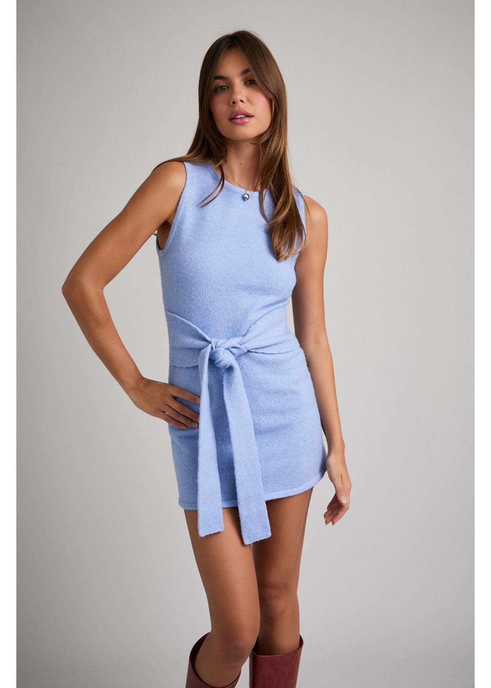 Le Lis Sleeveless Round Neck Waist Tie Detail Sweater Mini Dress - IWD6167