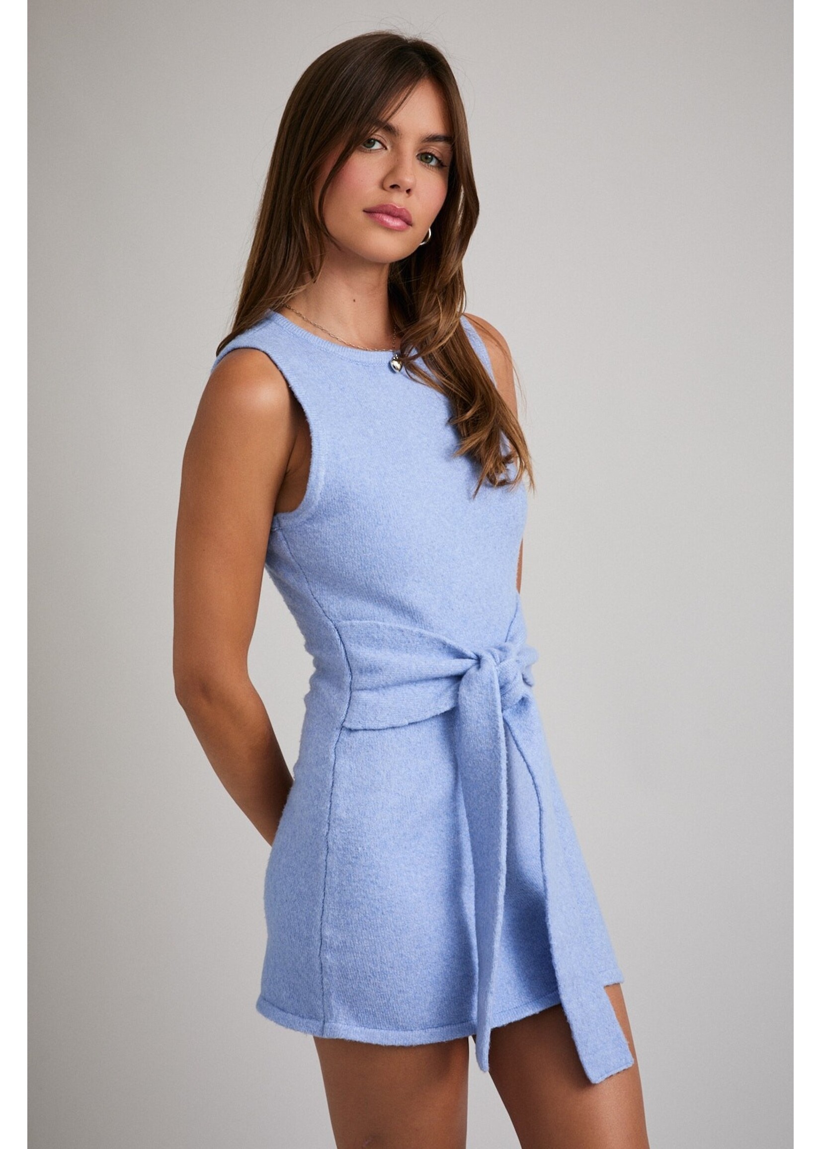 Le Lis Sleeveless Round Neck Waist Tie Detail Sweater Mini Dress - IWD6167