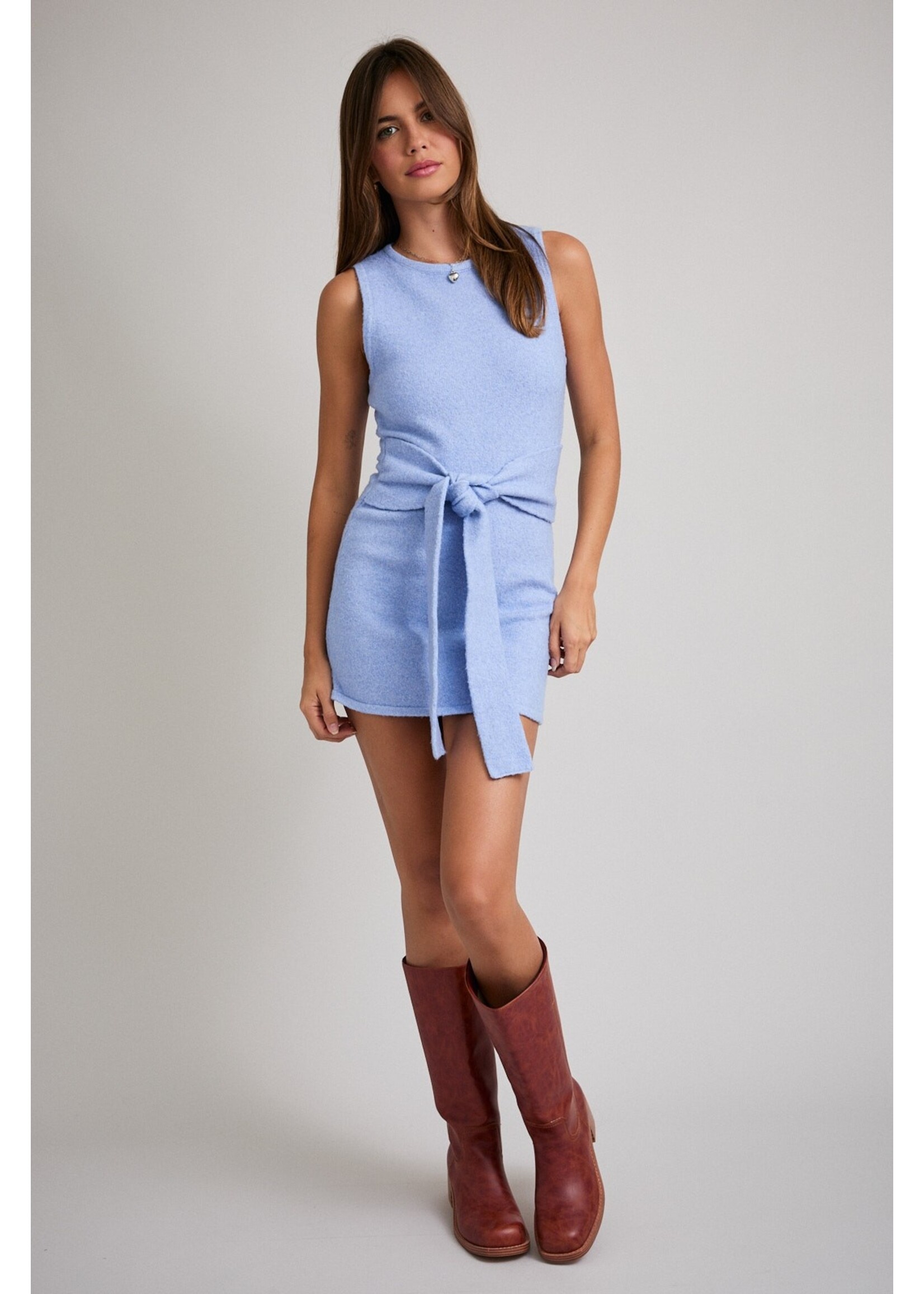 Le Lis Sleeveless Round Neck Waist Tie Detail Sweater Mini Dress - IWD6167