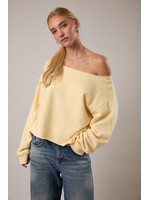 Le Lis Off Shoulder Sweatshirts - PT6911