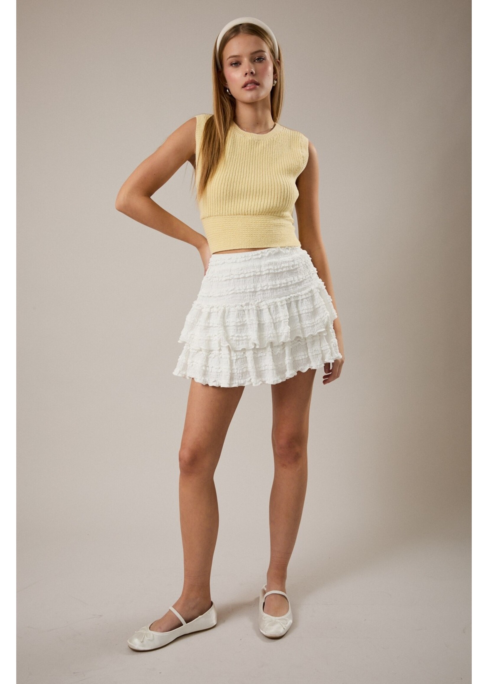 Le Lis Back Bow Detail Sleeveless Sweater Top - BWT1463