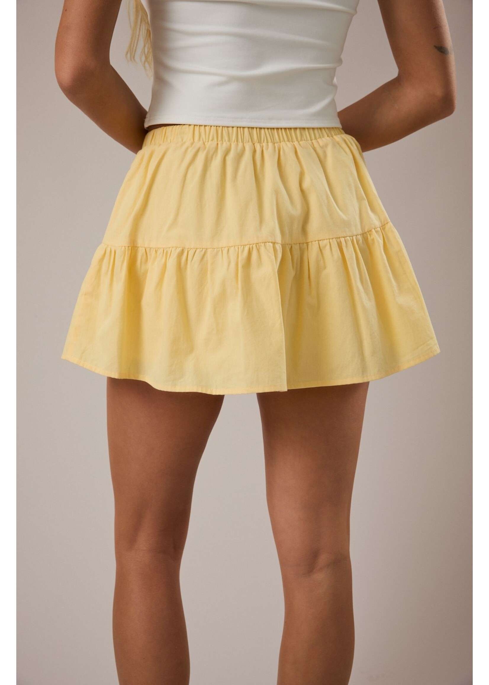 Le Lis Mid-Rise Tiered Skort - IS5745