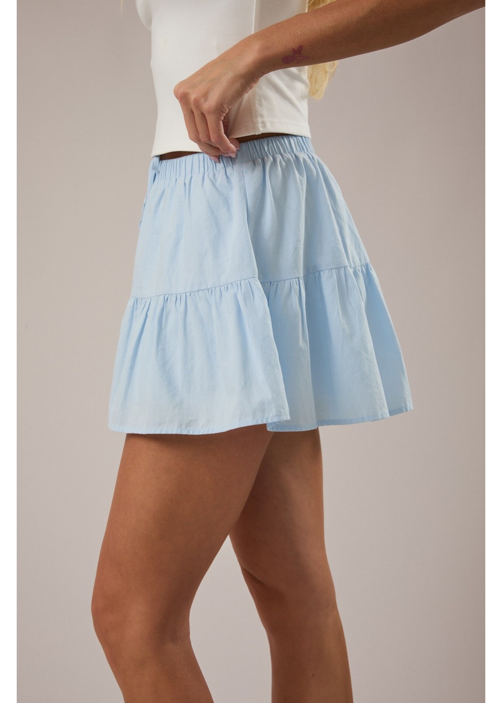 Le Lis Mid-Rise Tiered Skort - IS5745