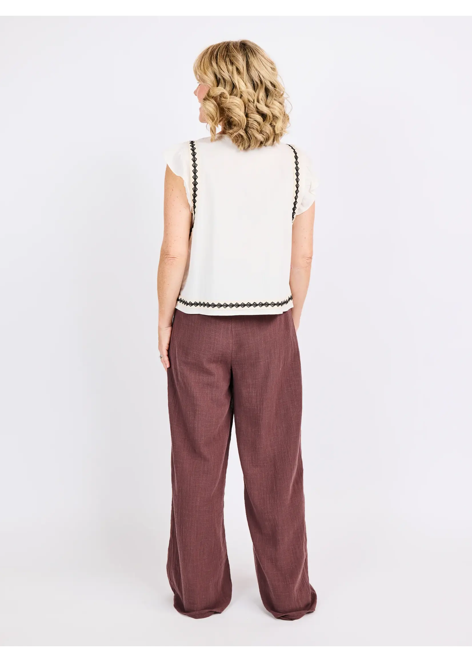 Sadie & Sage Memory Lane Ruffle Top - AJ1133