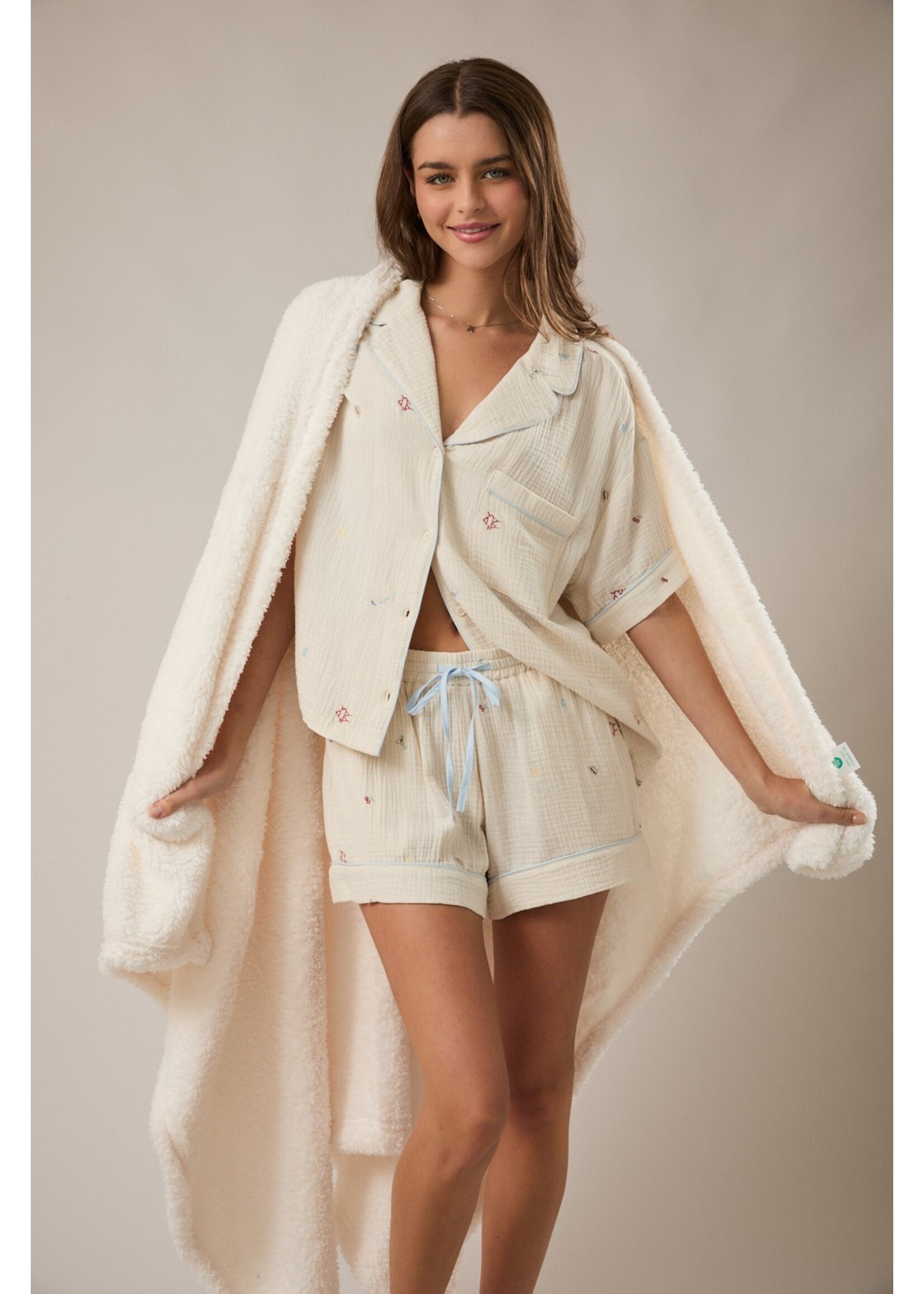 Le Lis Embroidered Detail Pajama Top - ST3350