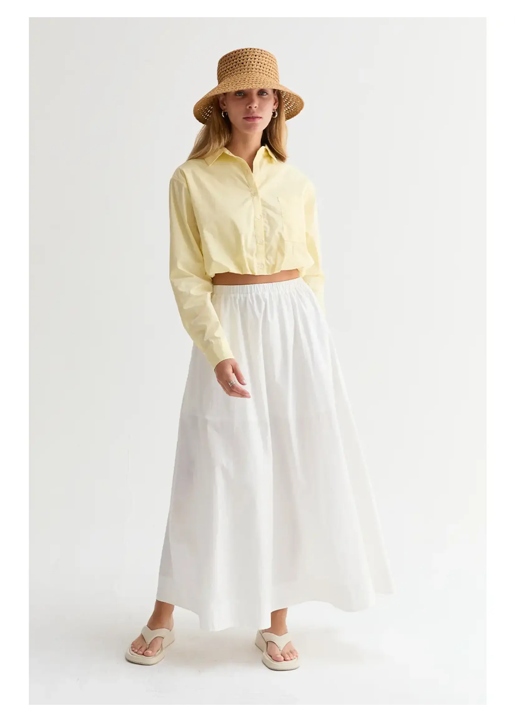 Crescent Demi Poplin Bubble Hem Semi Cropped Shirt - CT9734