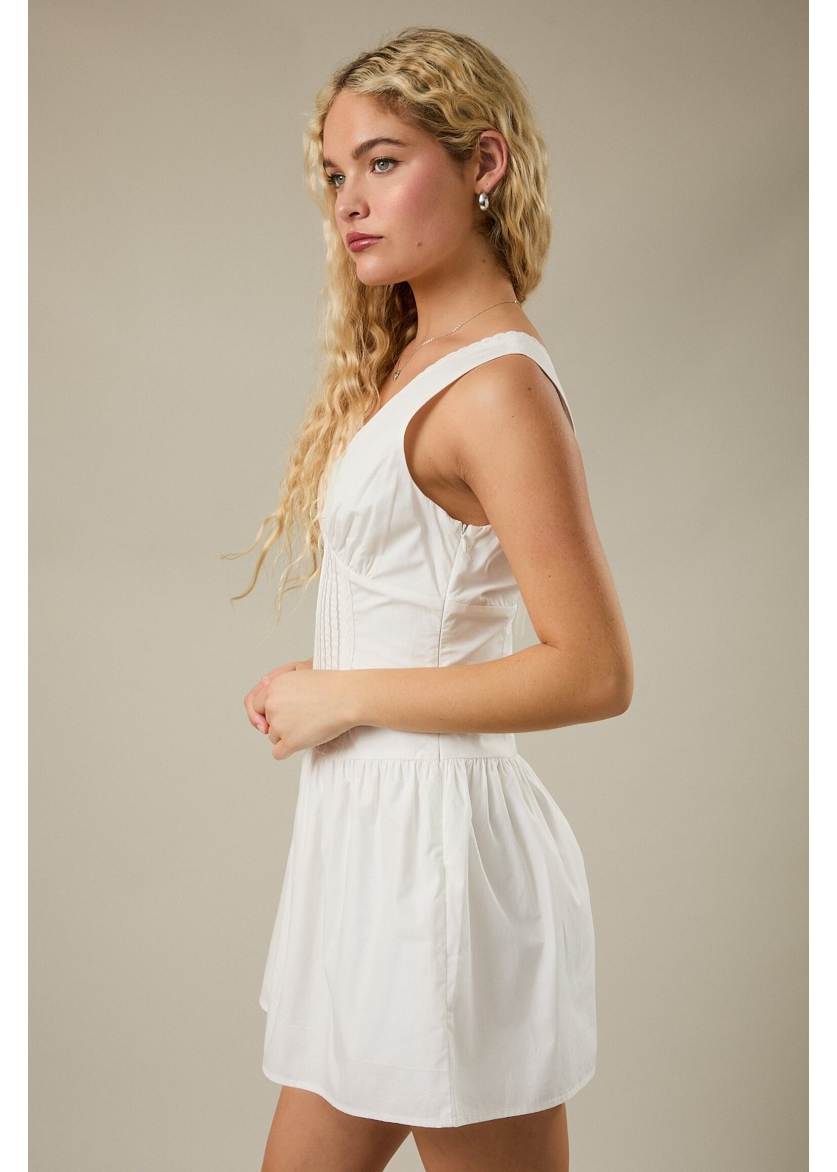 Le Lis V-Neckline Poplin Mini Dress with Trim Detail - PD7028