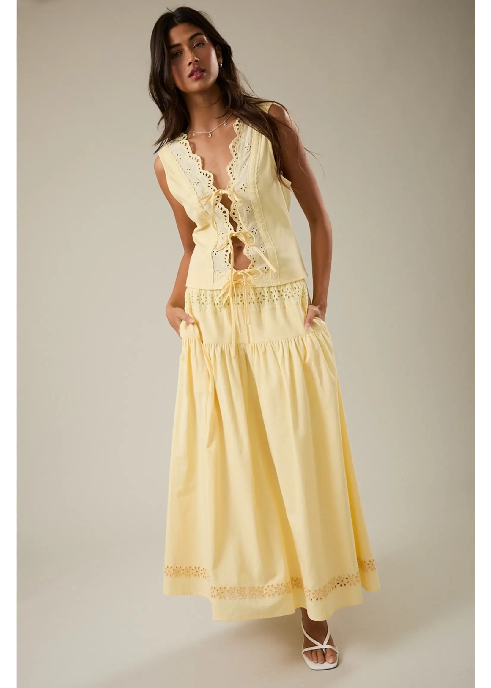 Le Lis Tie Front Vest - PT7006