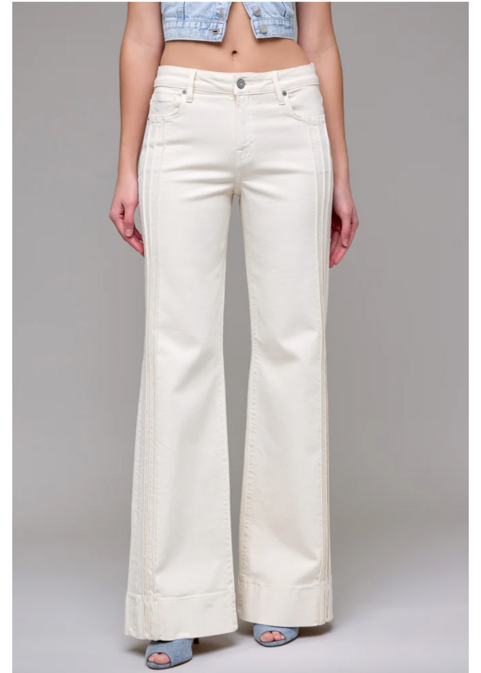 Hidden Ecru Wash Pintuck Mid Rise Comfort Flare Jeans - HD3316CF-ECR