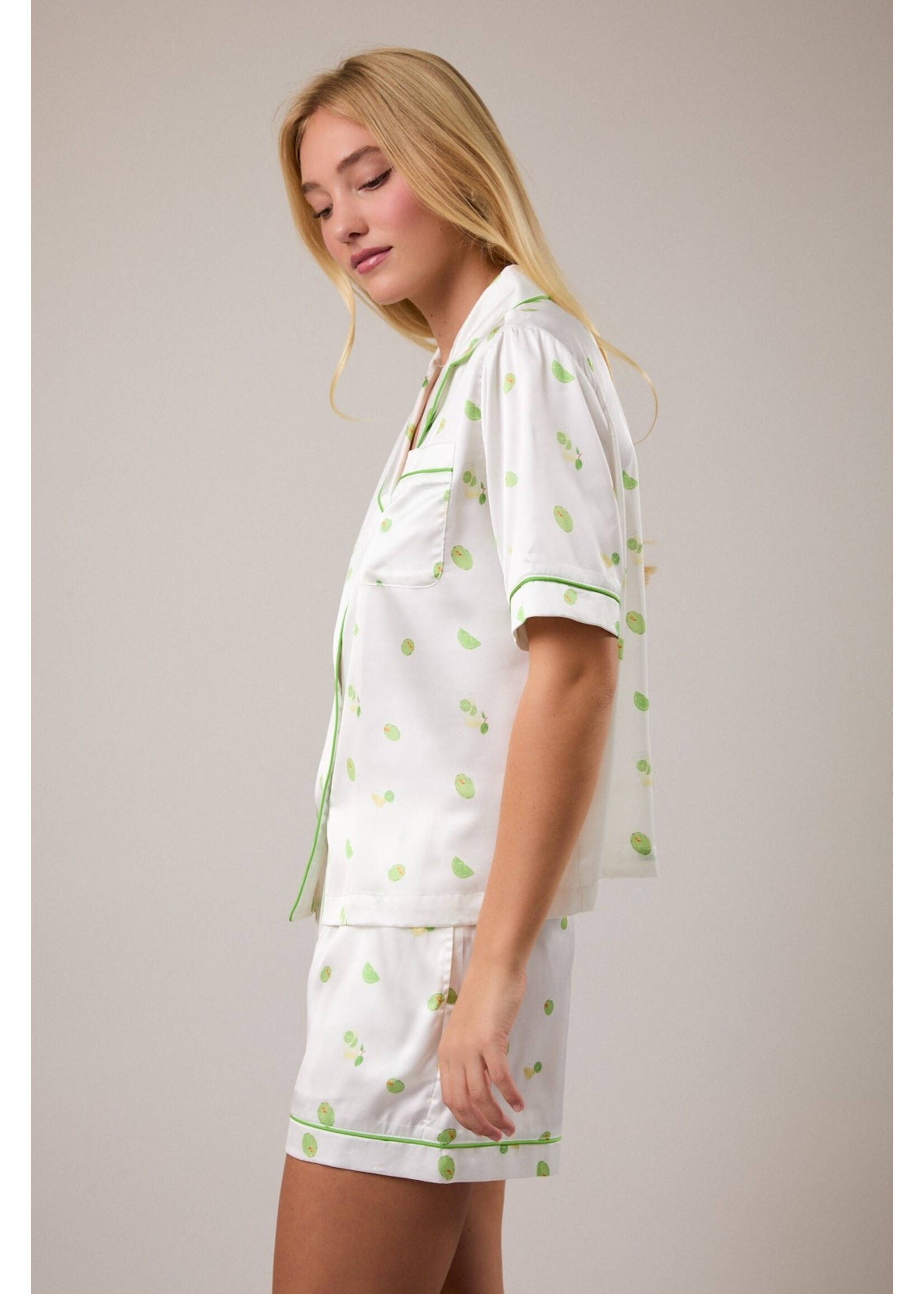 Le Lis Short Sleeve Collared Pajama Shirt - IT6260