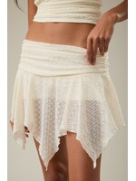 Le Lis Mid Rise Lace Mini Skirt - PS7119
