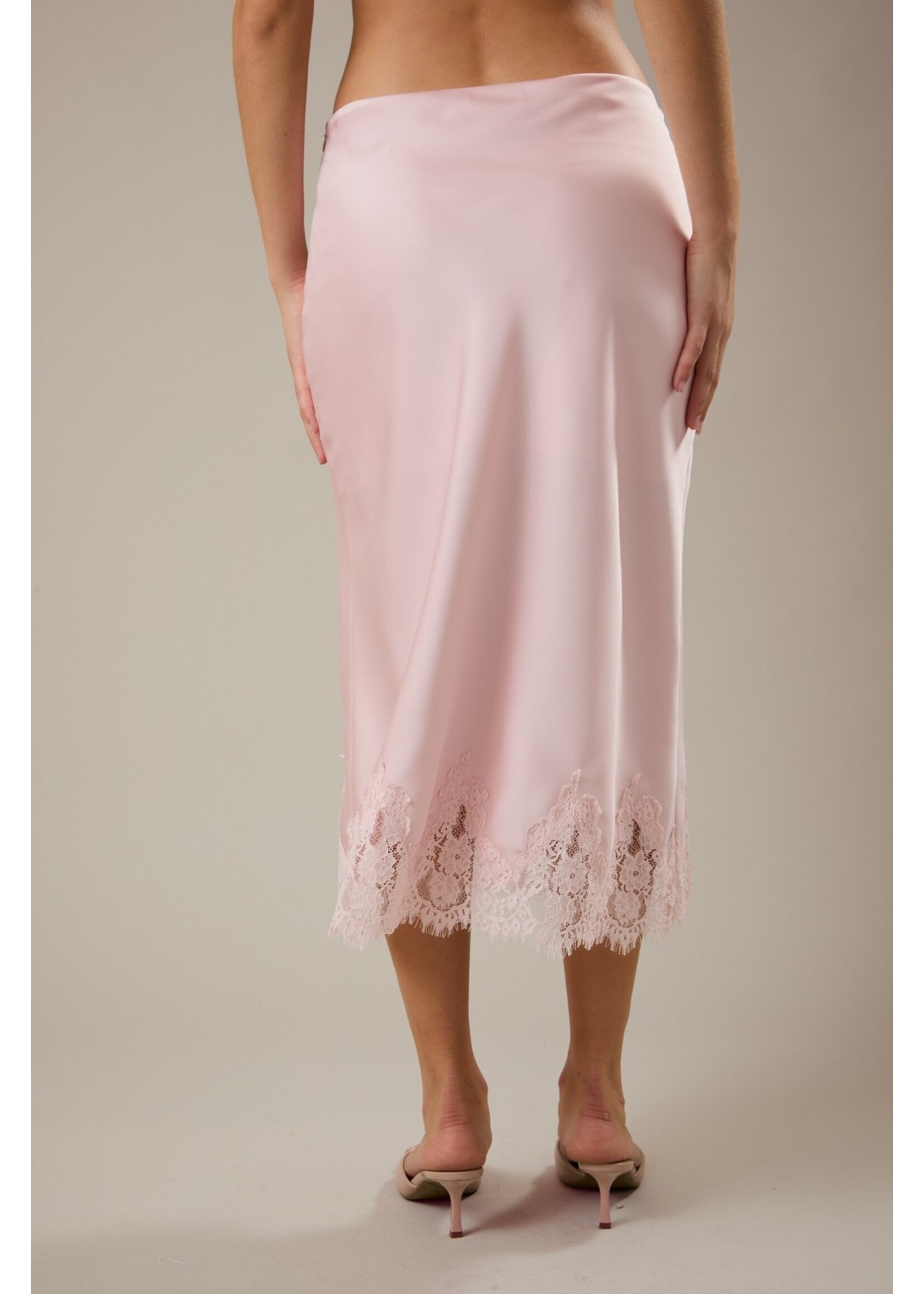 Le Lis Lace Trim Bias Cut Midi Skirt - SS3534