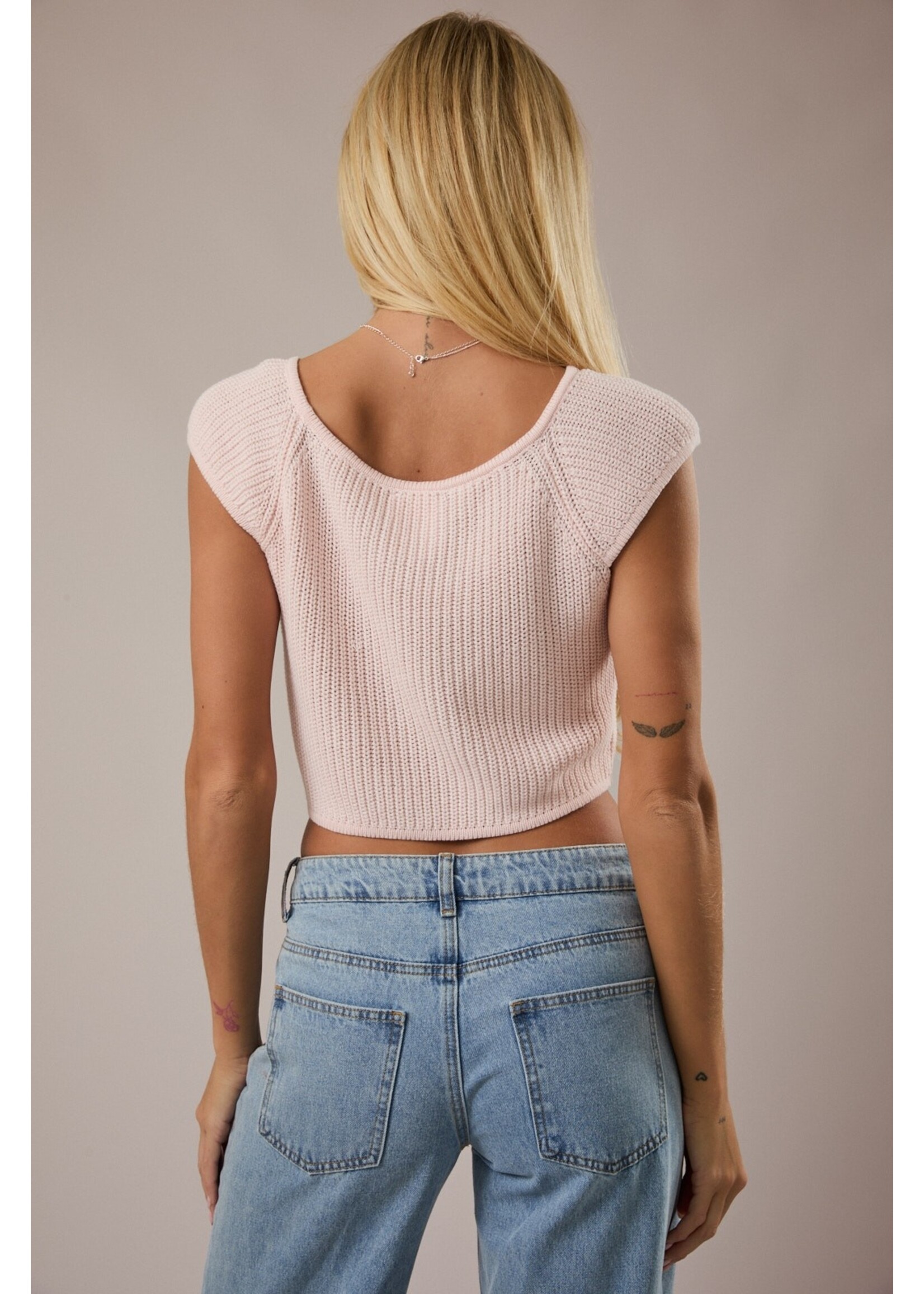 Le Lis Front Tie Sleeveless Sweater Cardigan - BWJ1212