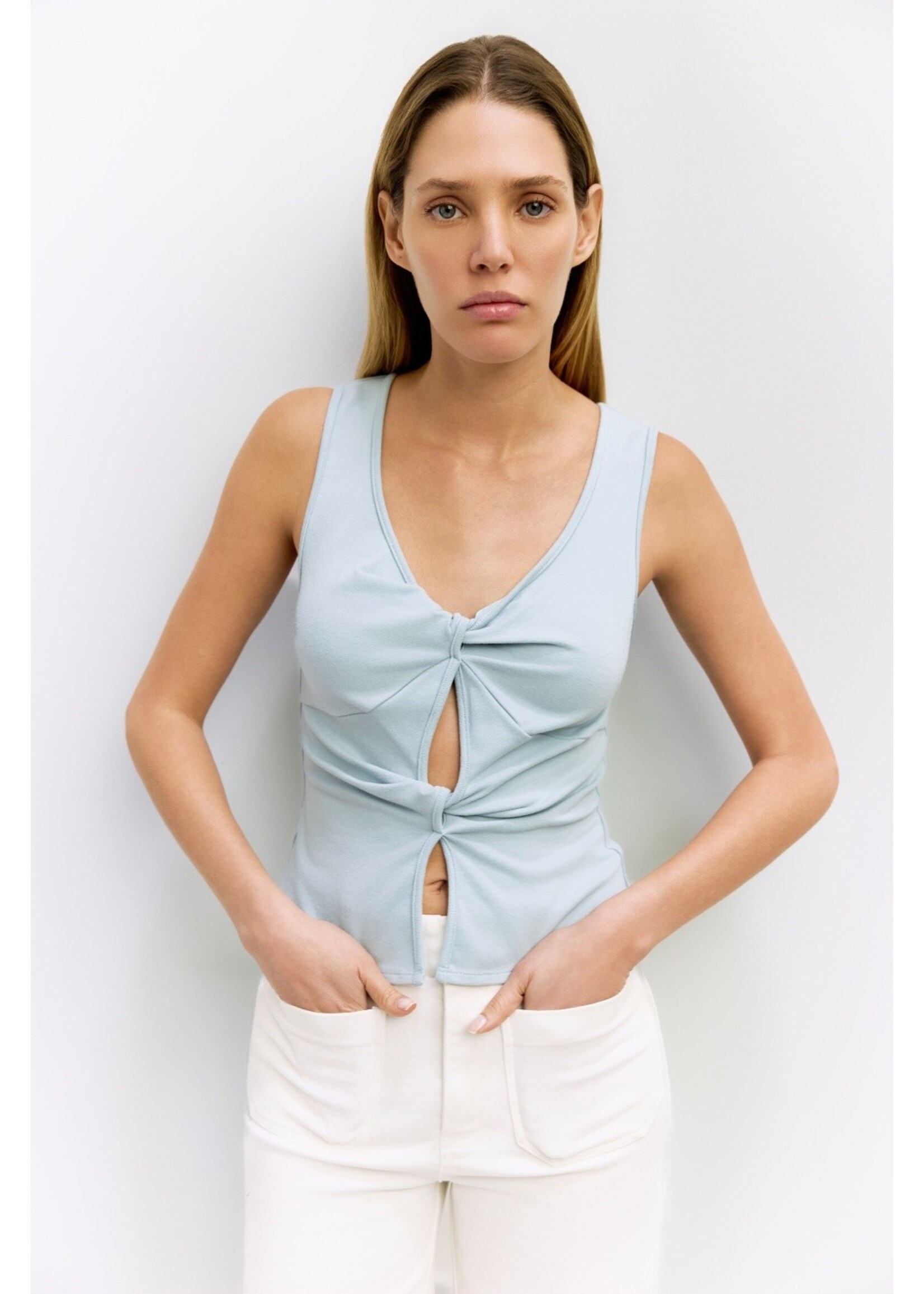 Mod Ref The Sierra Top - TAR0854