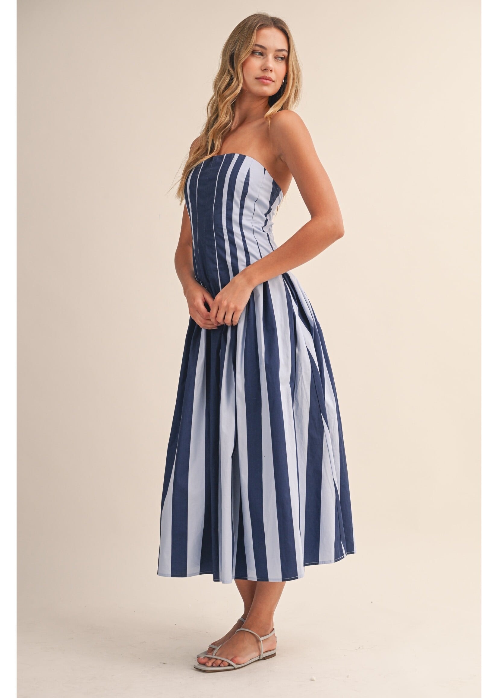 Klesis Strapless Striped Pleated Flare Midi Dress - ID10233