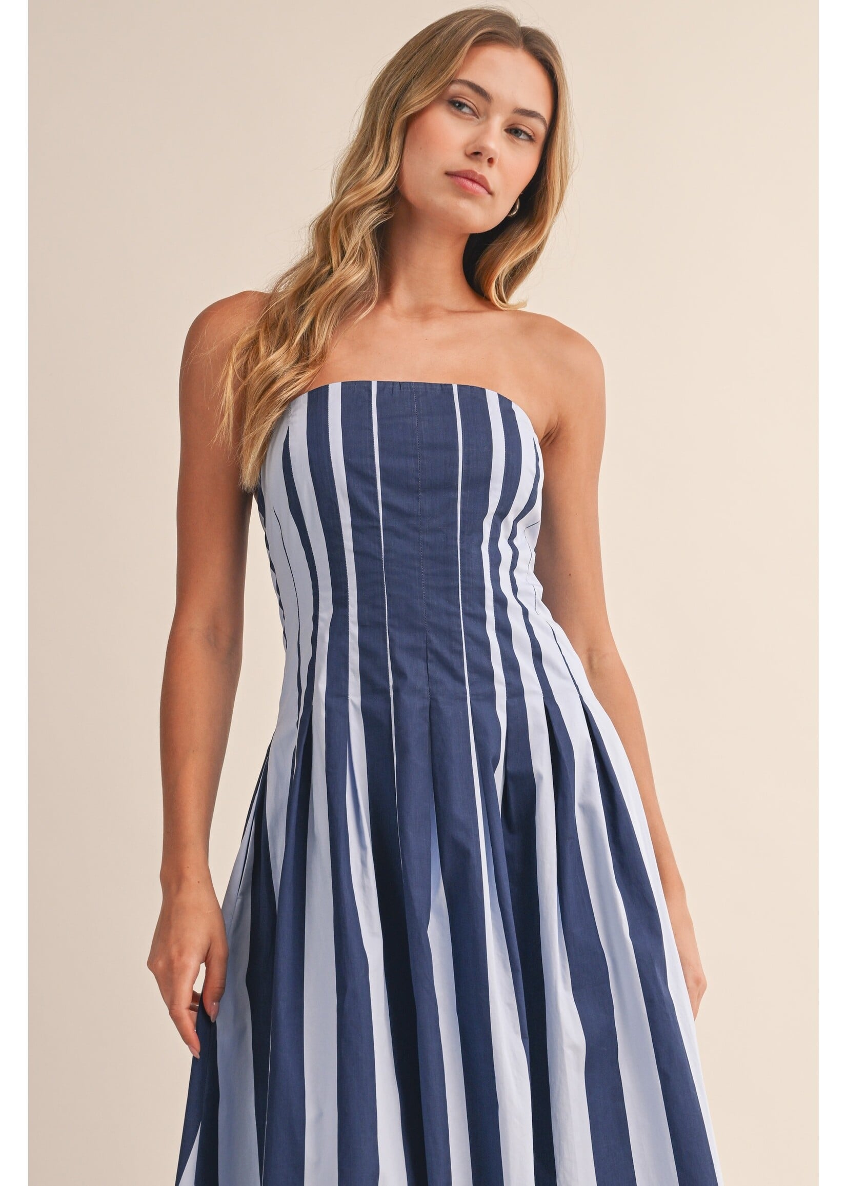 Klesis Strapless Striped Pleated Flare Midi Dress - ID10233