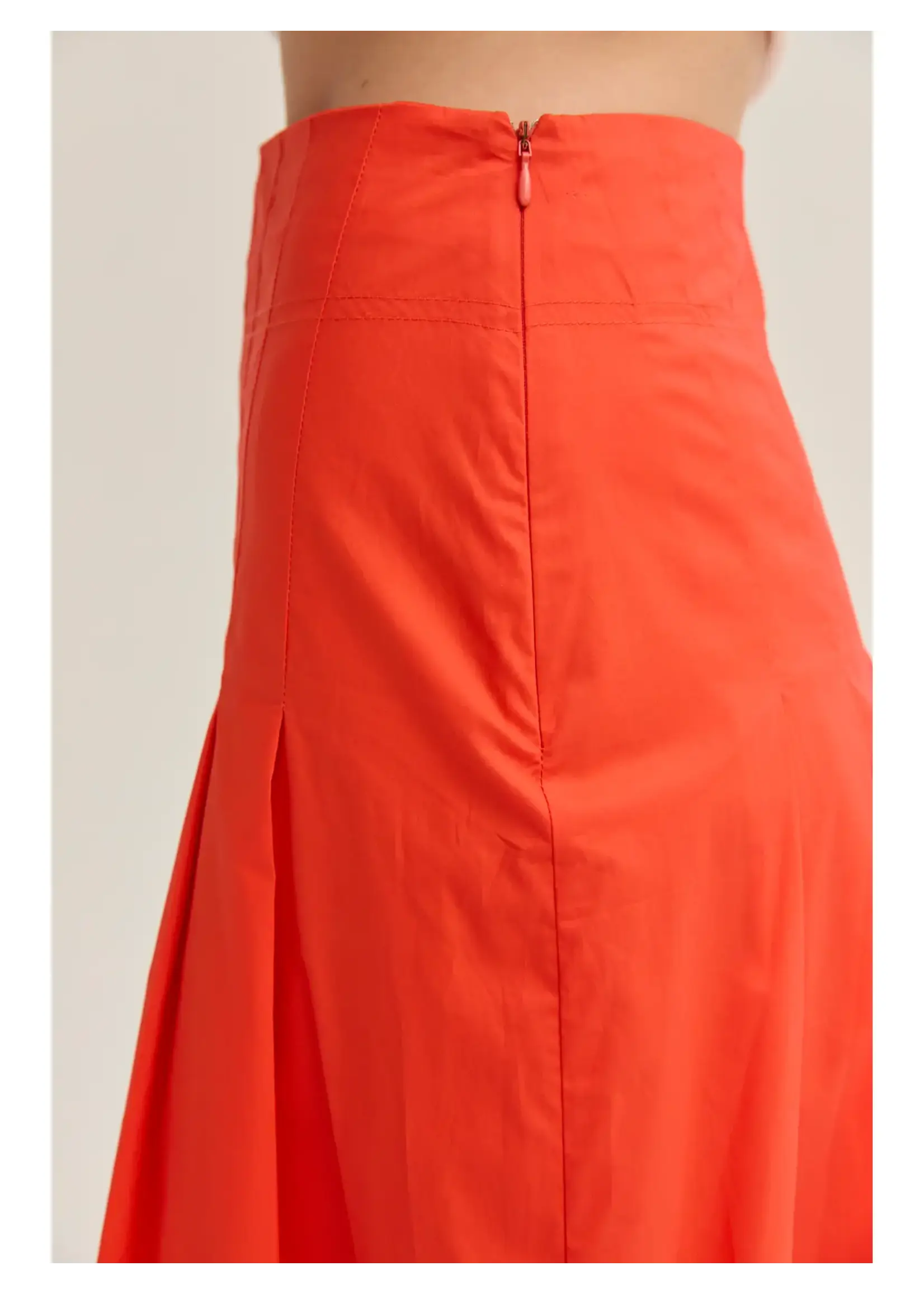 Crescent Remi Poplin Box Pleated Midi Skirt - CS9742