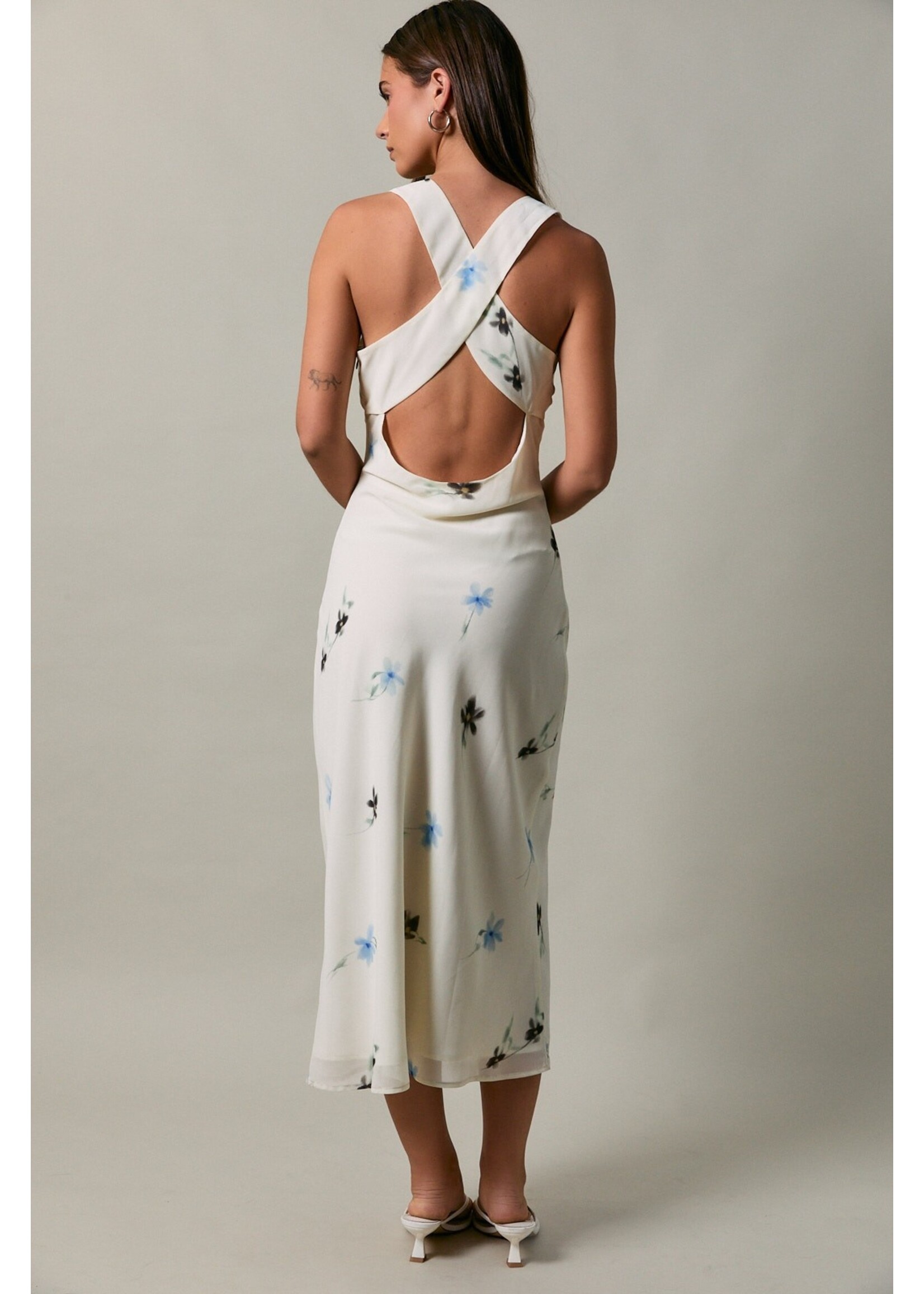 Le Lis Sleeveless V-Neck Open Bias Back Midi Dres - ID6762