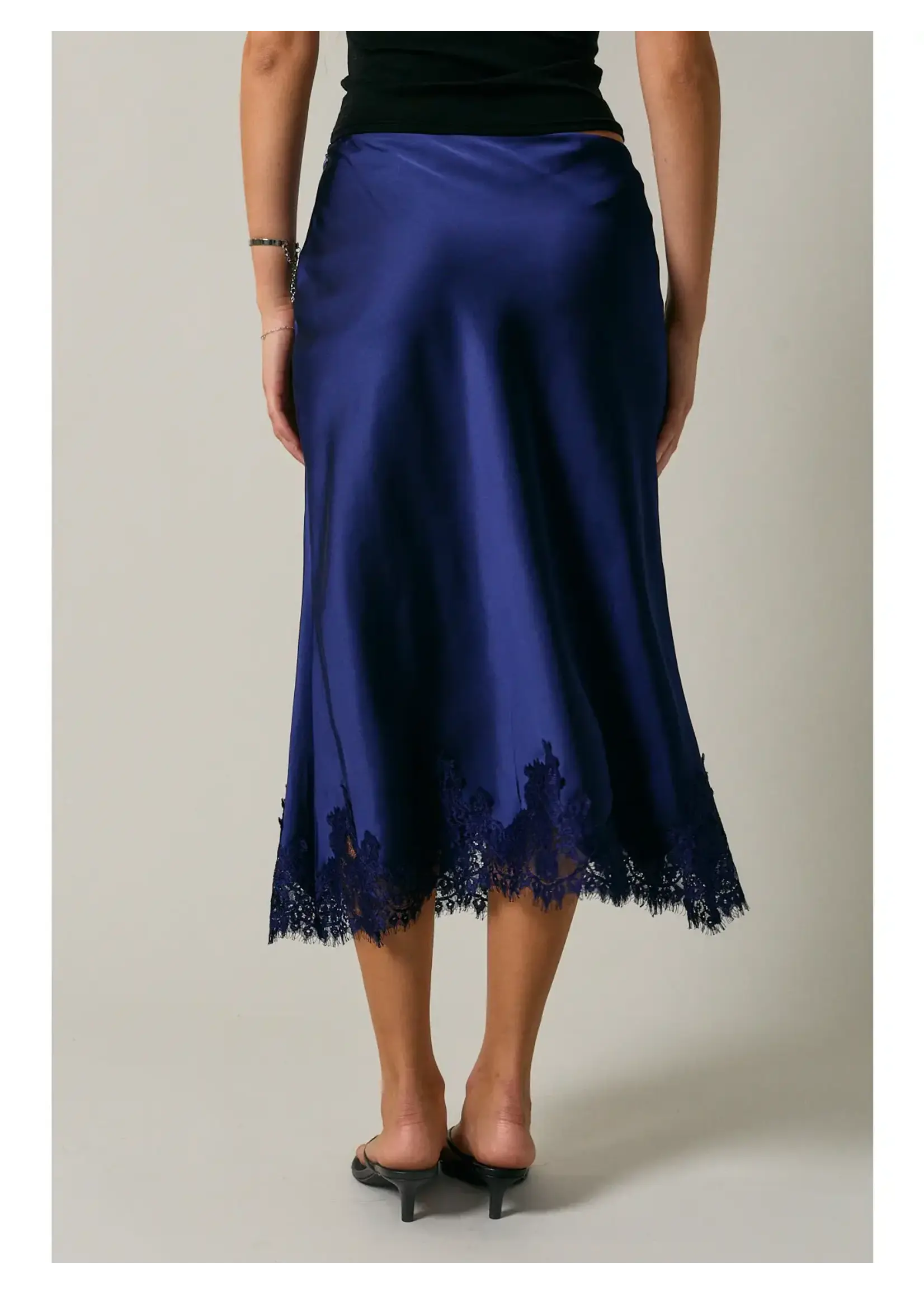 Le Lis Lace Trim Bias Cut Midi Skirt - SS3534
