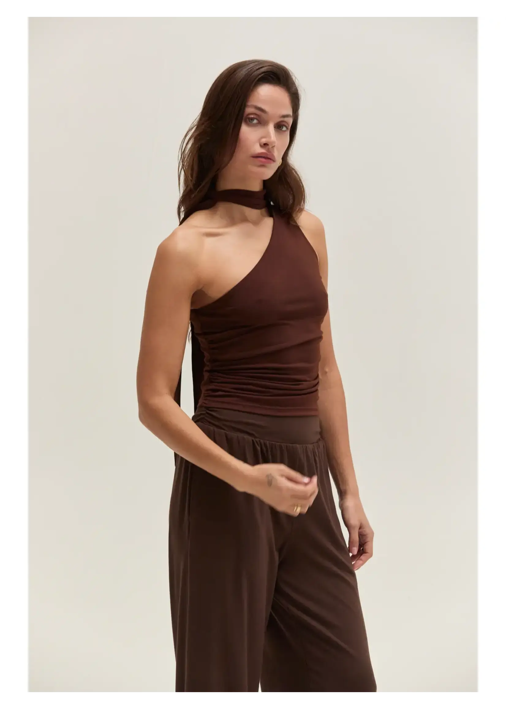 Crescent Eve Tie Neck Sleeveless Knit Top - CT9804