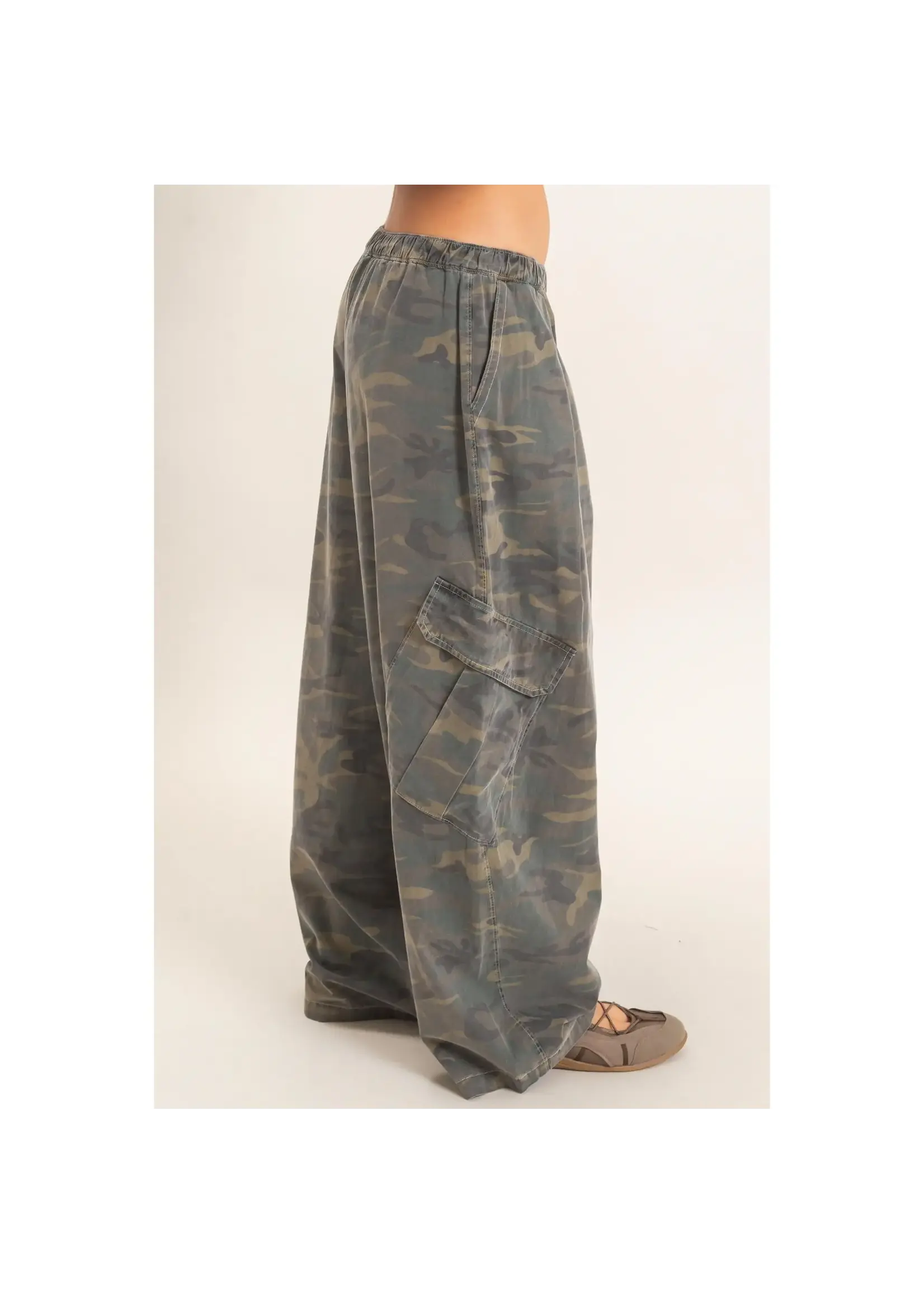 HYFVE Camouflage Cargo Pocket Pants - DZ26C891