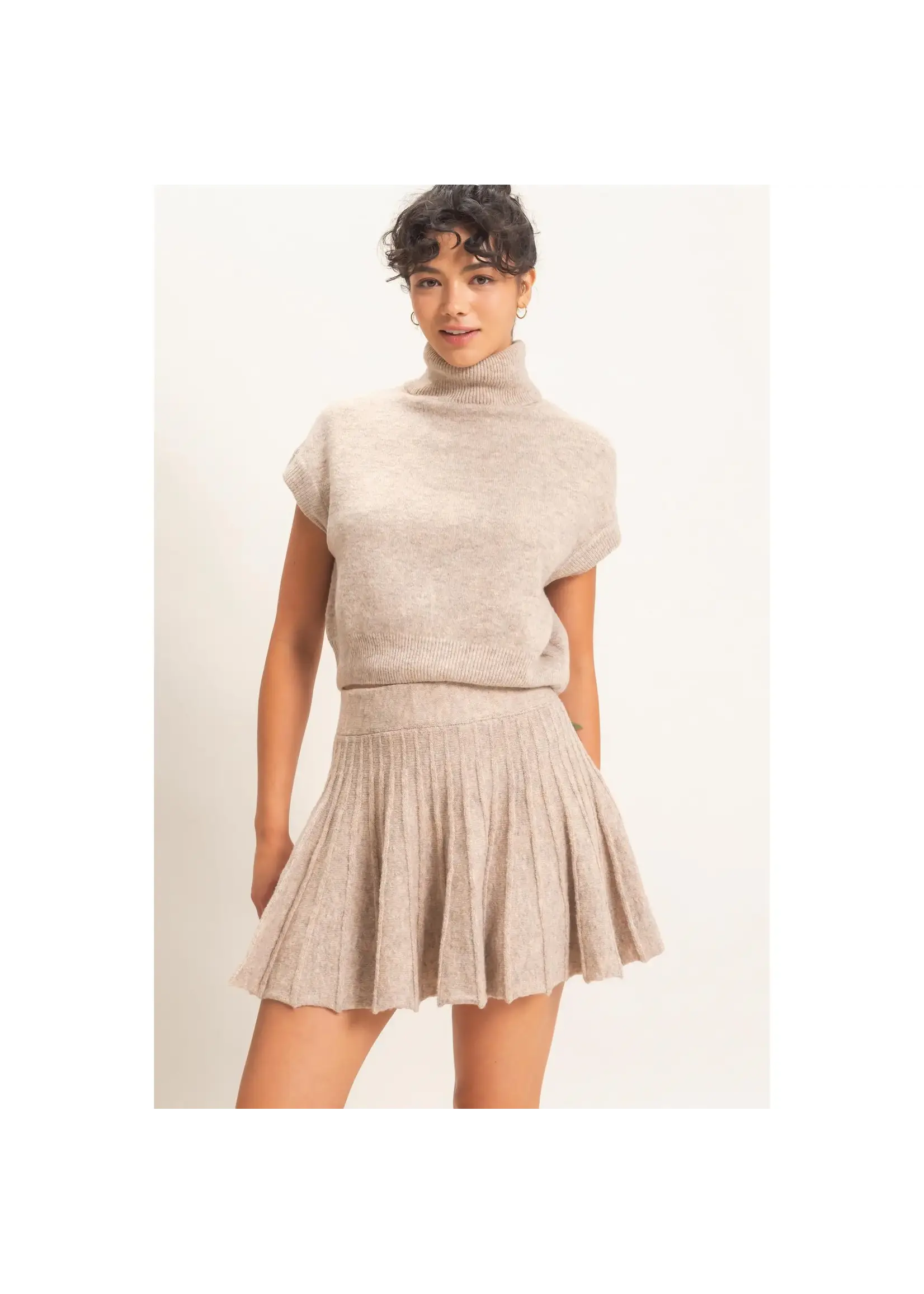 HYFVE Turtleneck Crop Top and Pleated Skirt Set - DZ26C981