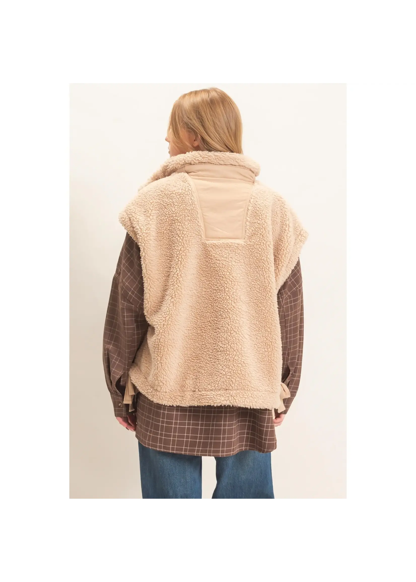 HYFVE Sherpa Vest with Snap Closure - HF26F131-D