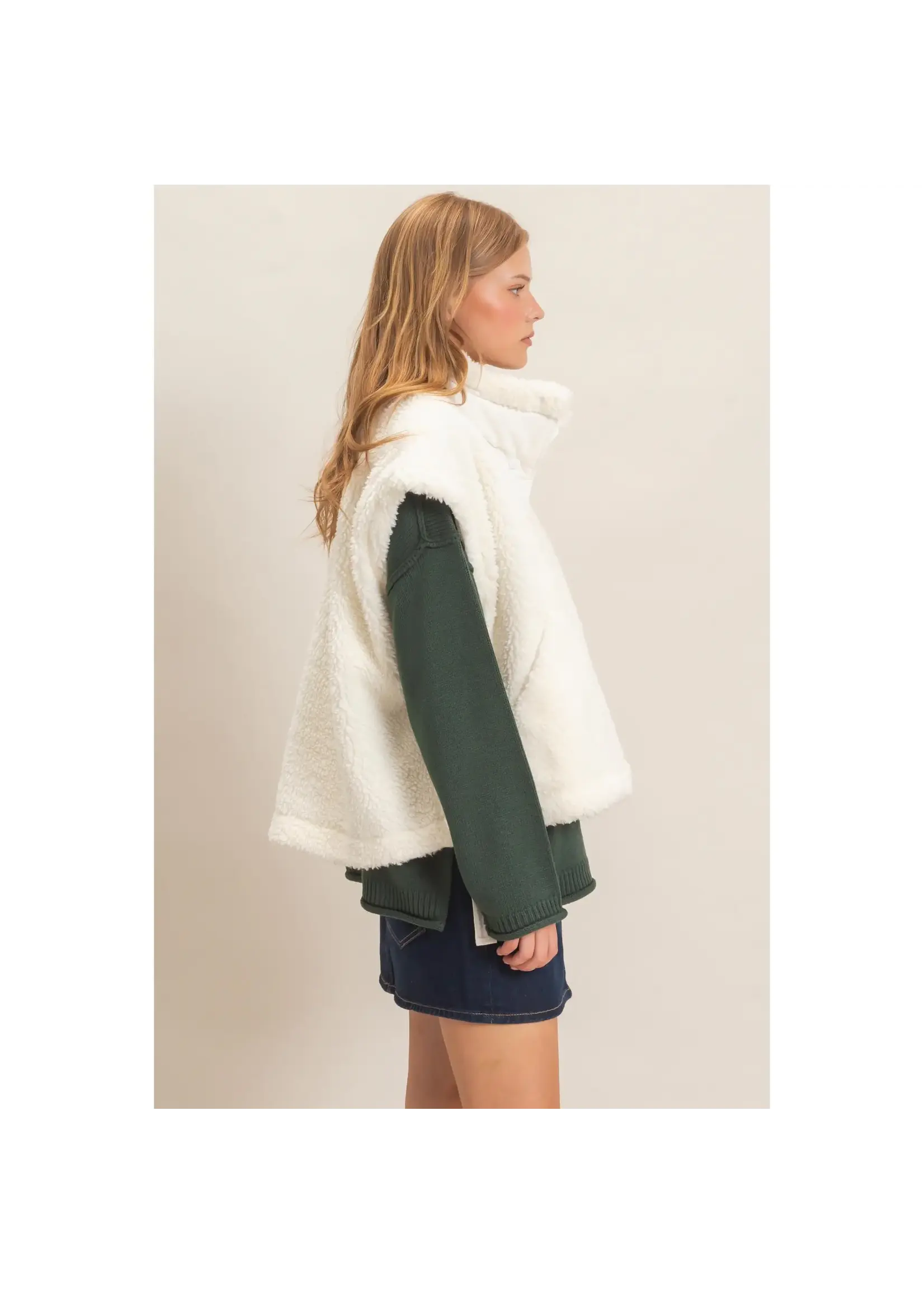 HYFVE Sherpa Vest with Snap Closure - HF26F131-D