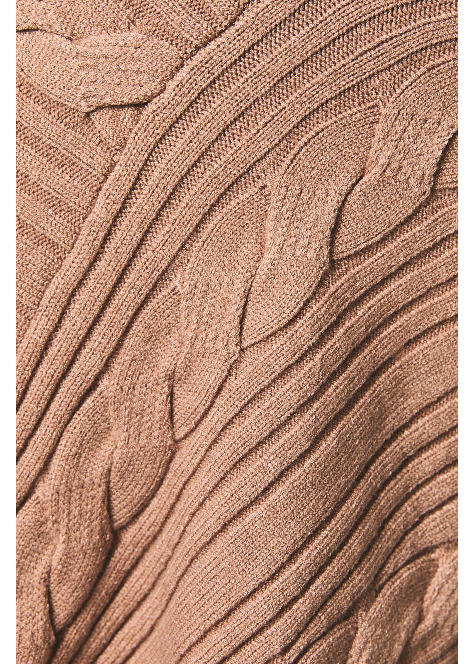 Le Lis Cable Knit Poncho - PWT7407