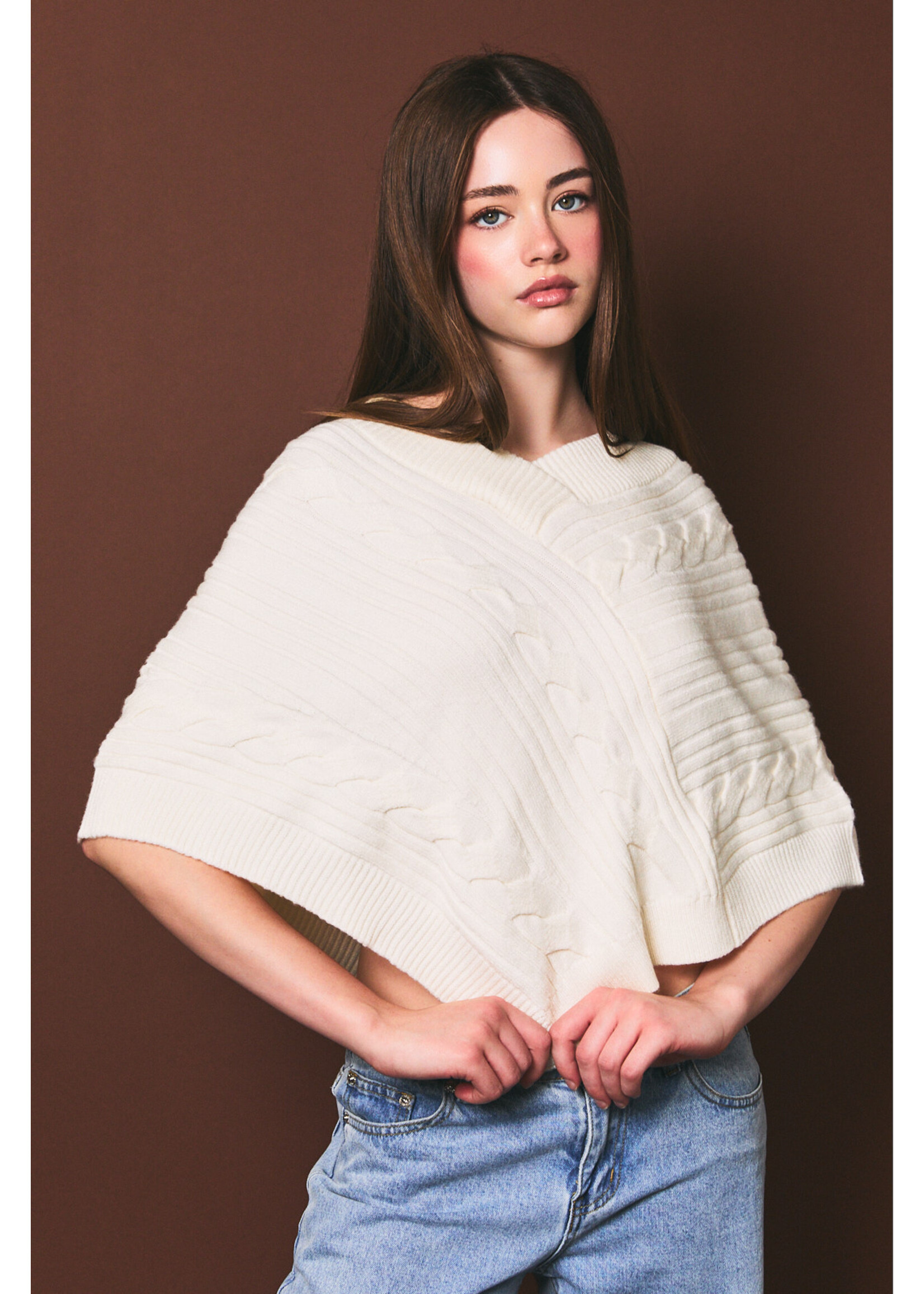 Le Lis Cable Knit Poncho - PWT7407