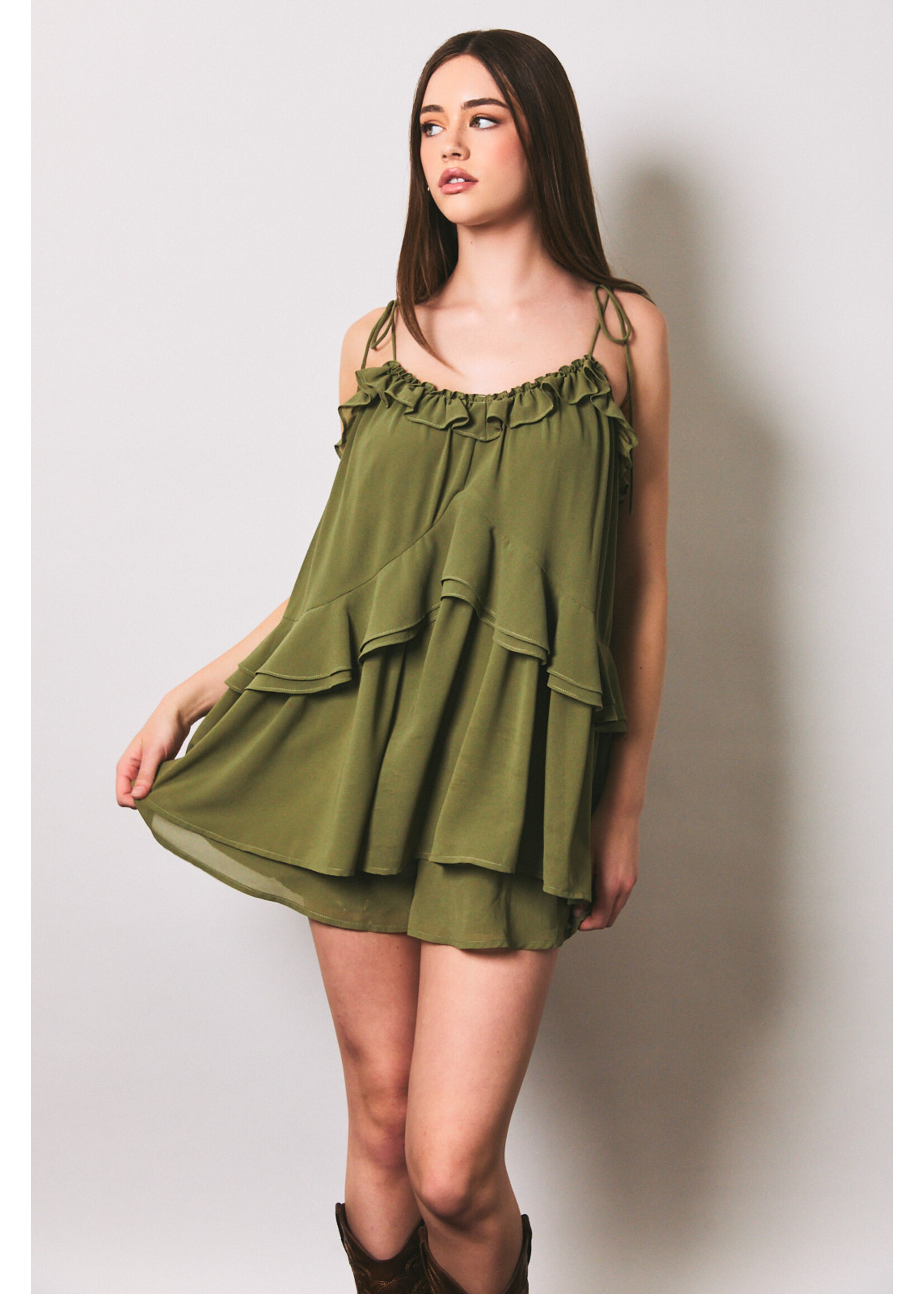 Le Lis Ruffle Flare Romper - SM3184