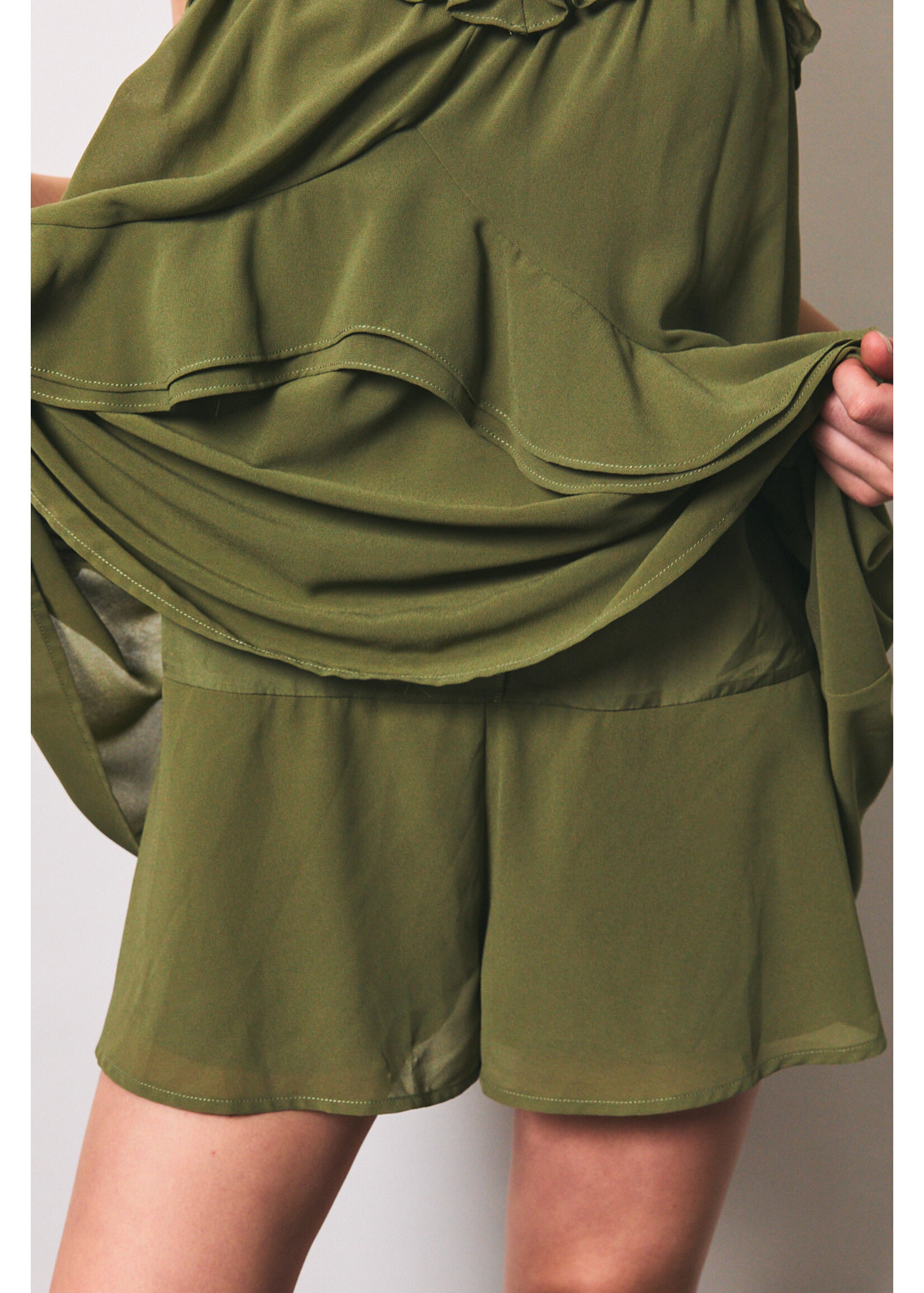 Le Lis Ruffle Flare Romper - SM3184