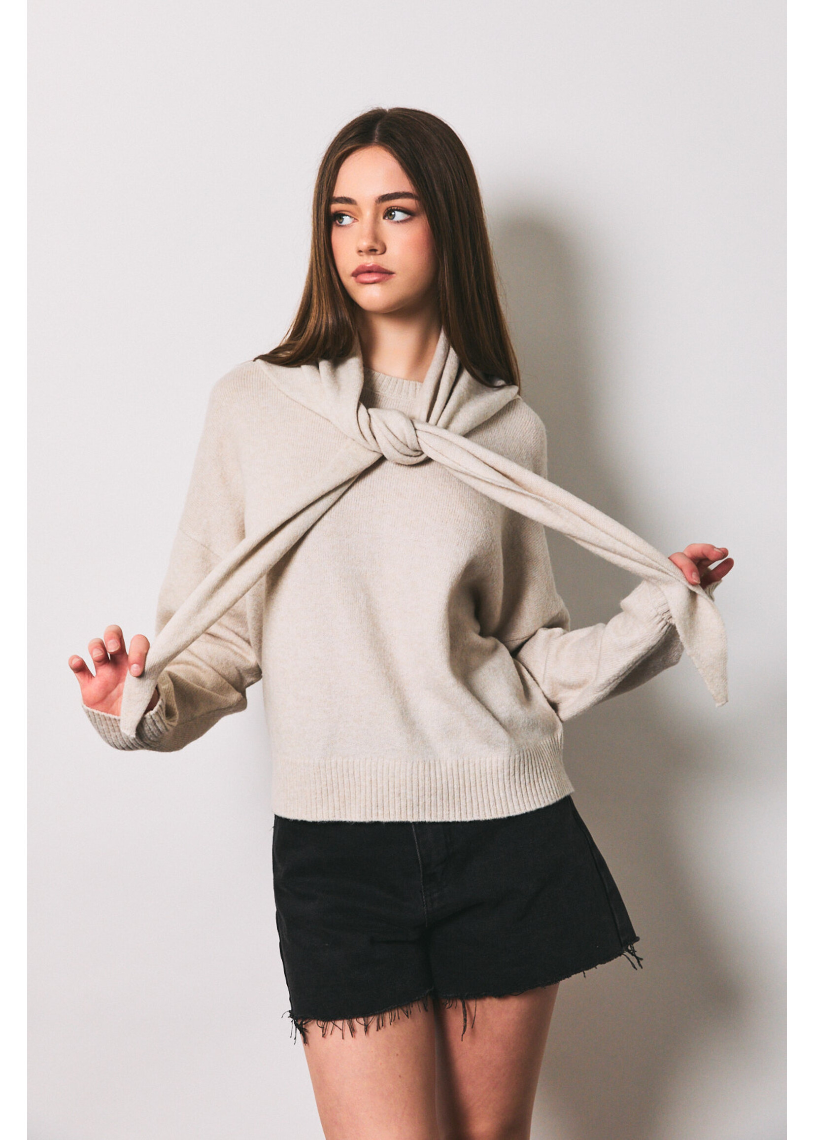 Le Lis Crew Neck Sweater with Scarf - IWT6800
