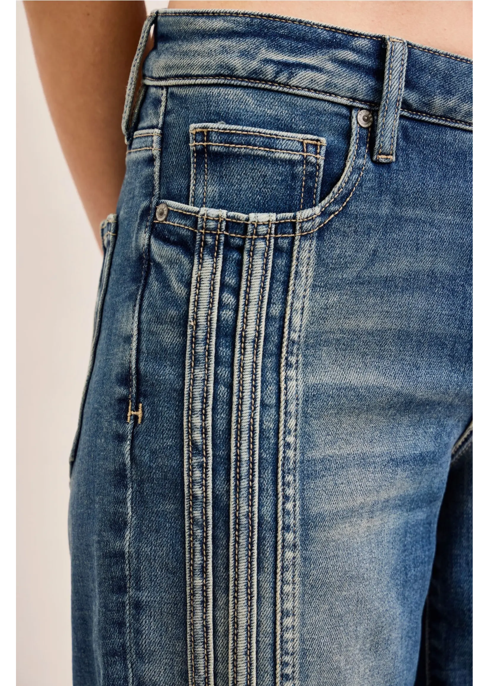 Hidden Ella Mid-Rise Jean - HD1972WS-DV