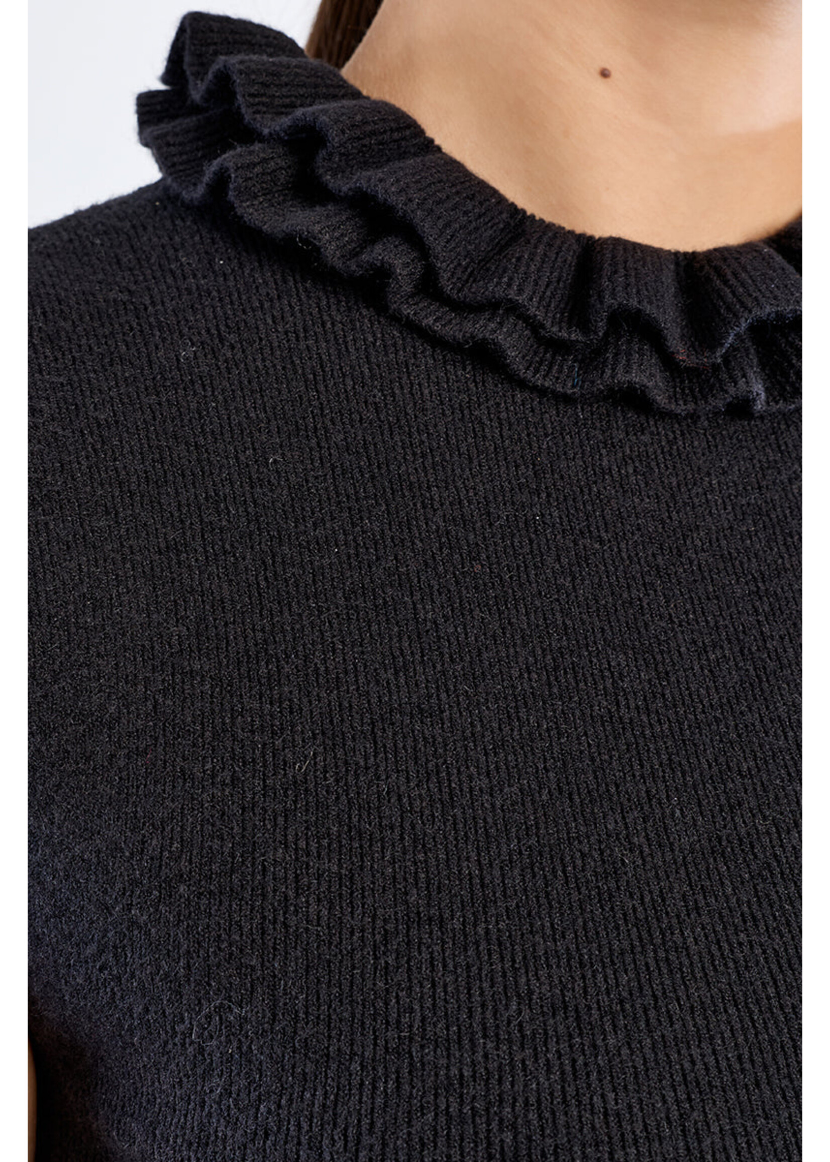 Molly Bracken Knitted Ruffle Neck Sleeveless Sweater - EL1174EN