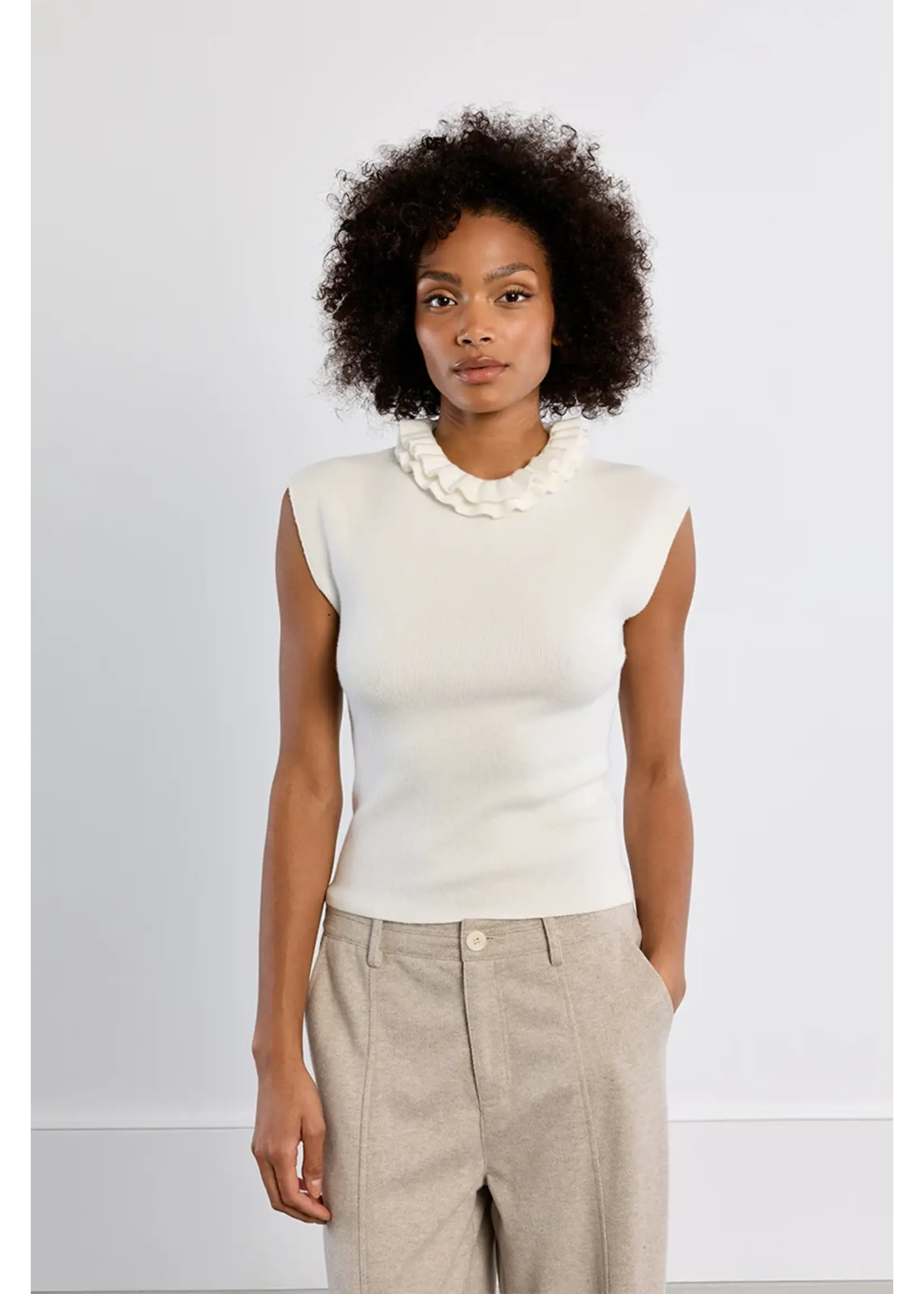 Molly Bracken Knitted Ruffle Neck Sleeveless Sweater - EL1174EN